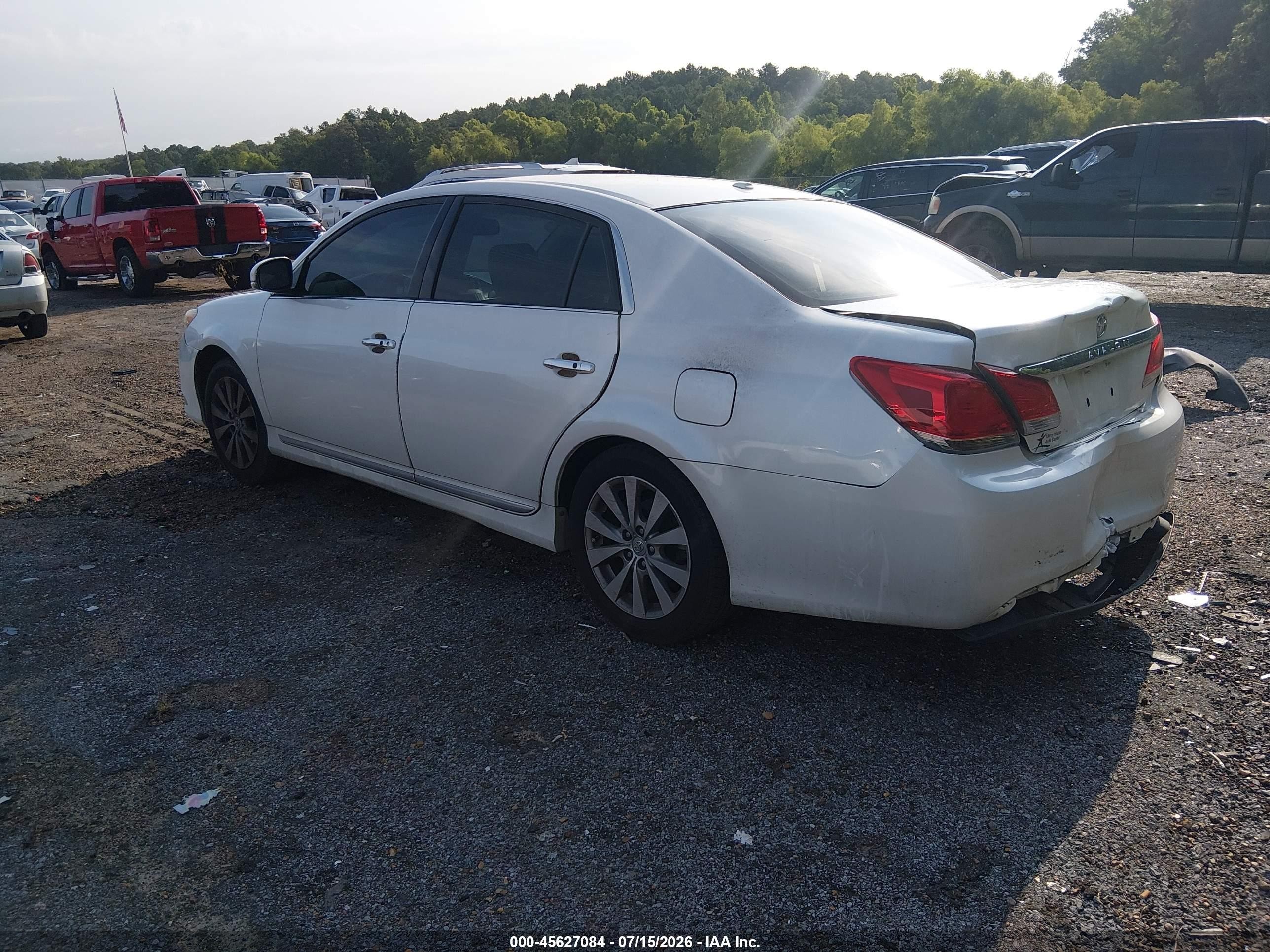 2012 Toyota Avalon Limited White vin: 4T1BK3DB3CU464022