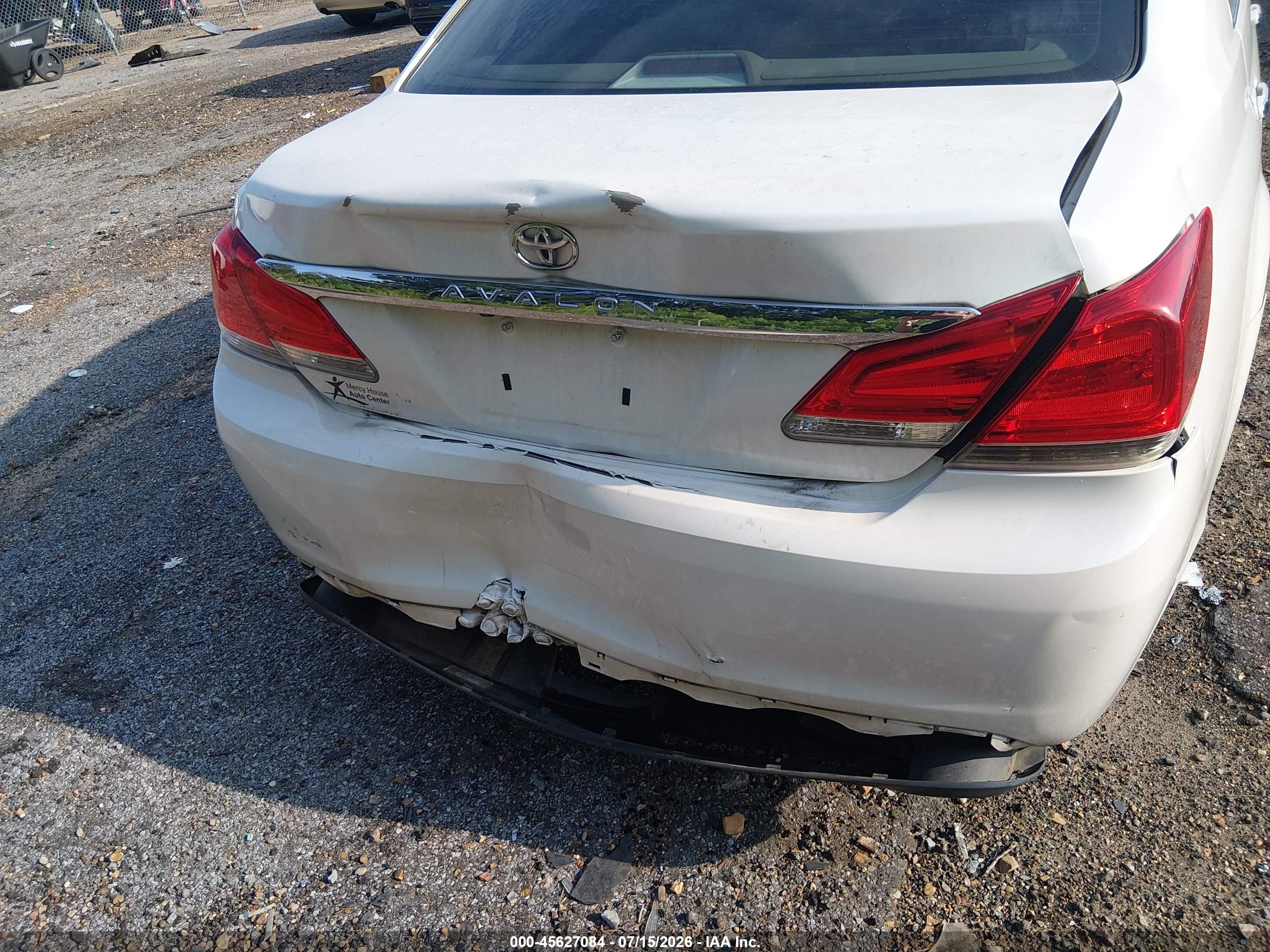 2012 Toyota Avalon Limited White vin: 4T1BK3DB3CU464022
