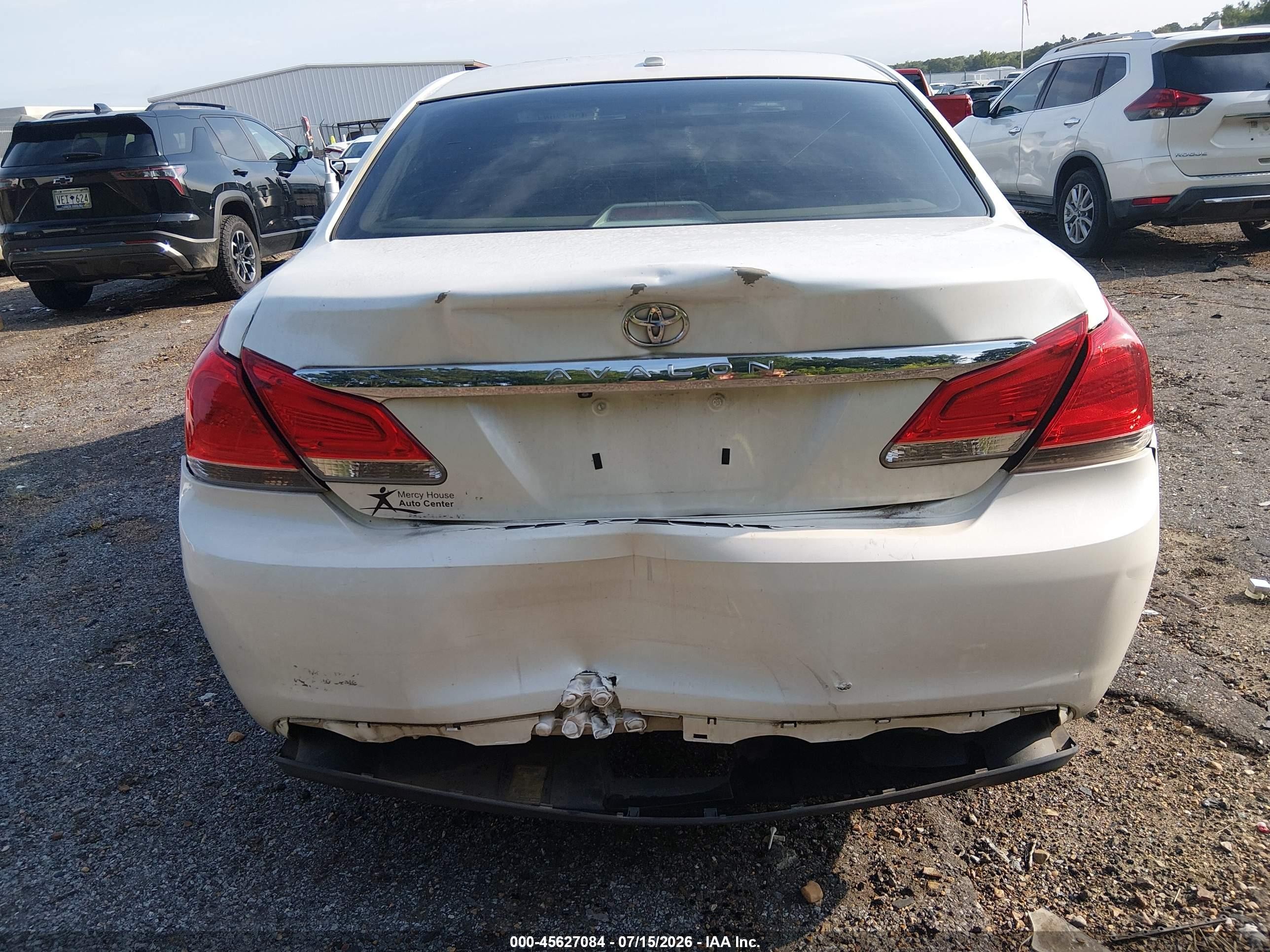 2012 Toyota Avalon Limited White vin: 4T1BK3DB3CU464022