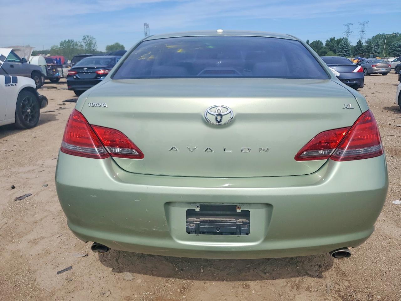 2010 Toyota Avalon Xl Green vin: 4T1BK3DB4AU354576