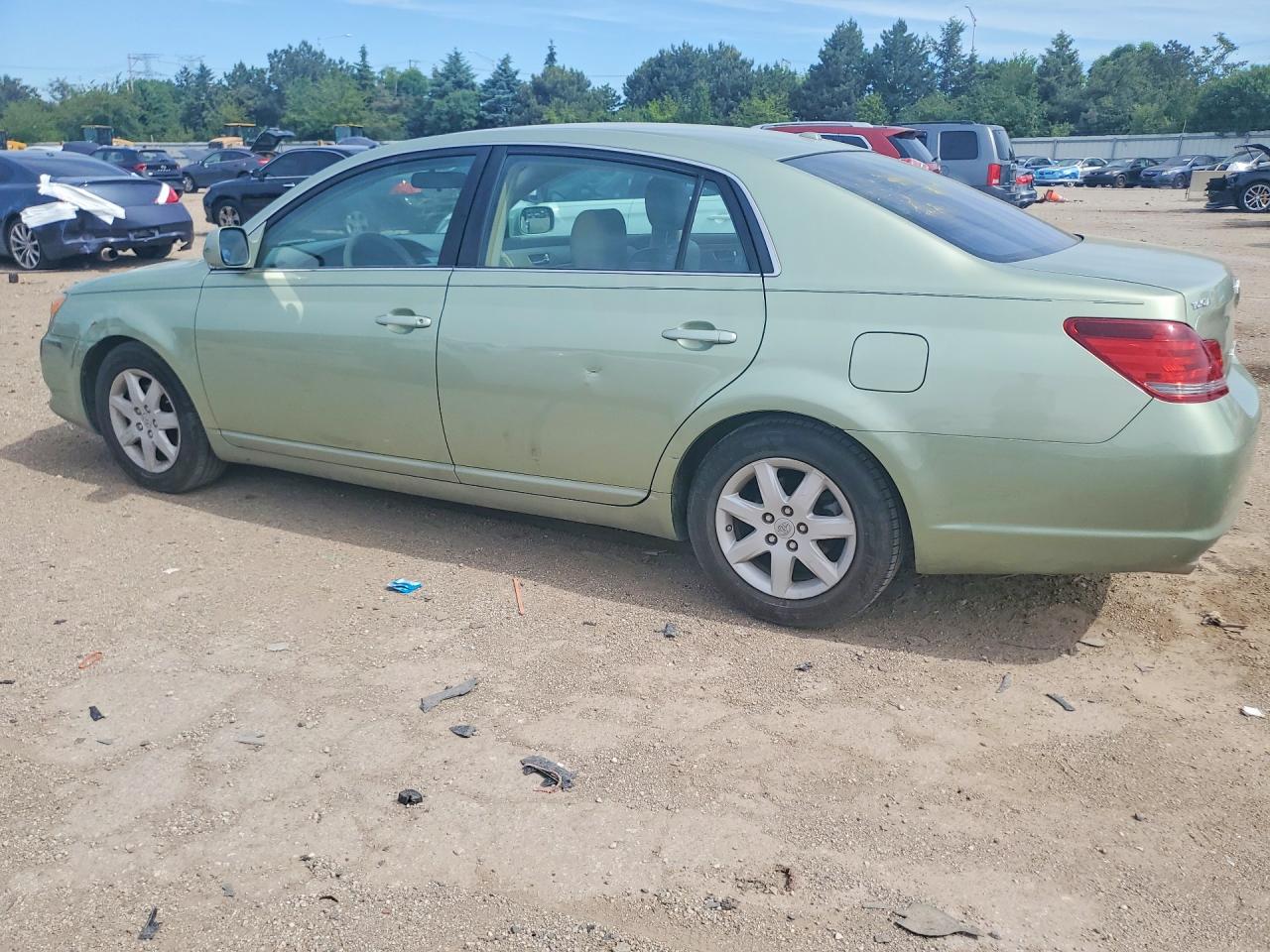 2010 Toyota Avalon Xl Green vin: 4T1BK3DB4AU354576