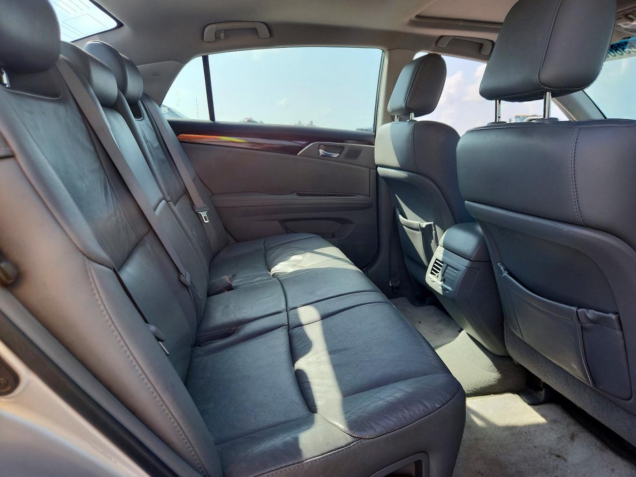 2010 Toyota Avalon Xls Silver vin: 4T1BK3DB4AU358675