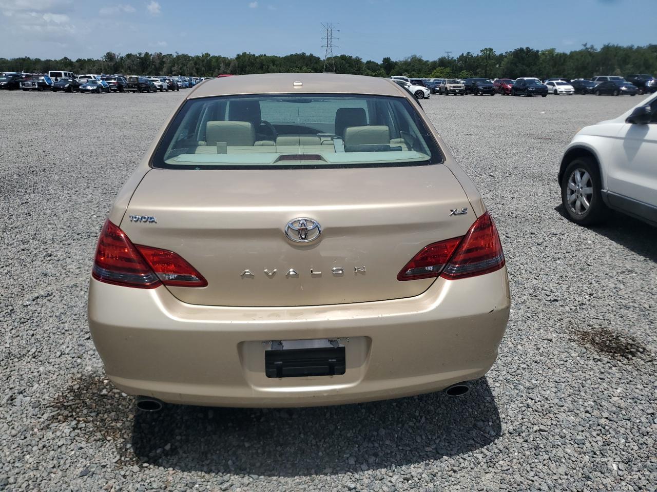 2010 Toyota Avalon Xls Gold vin: 4T1BK3DB4AU358935