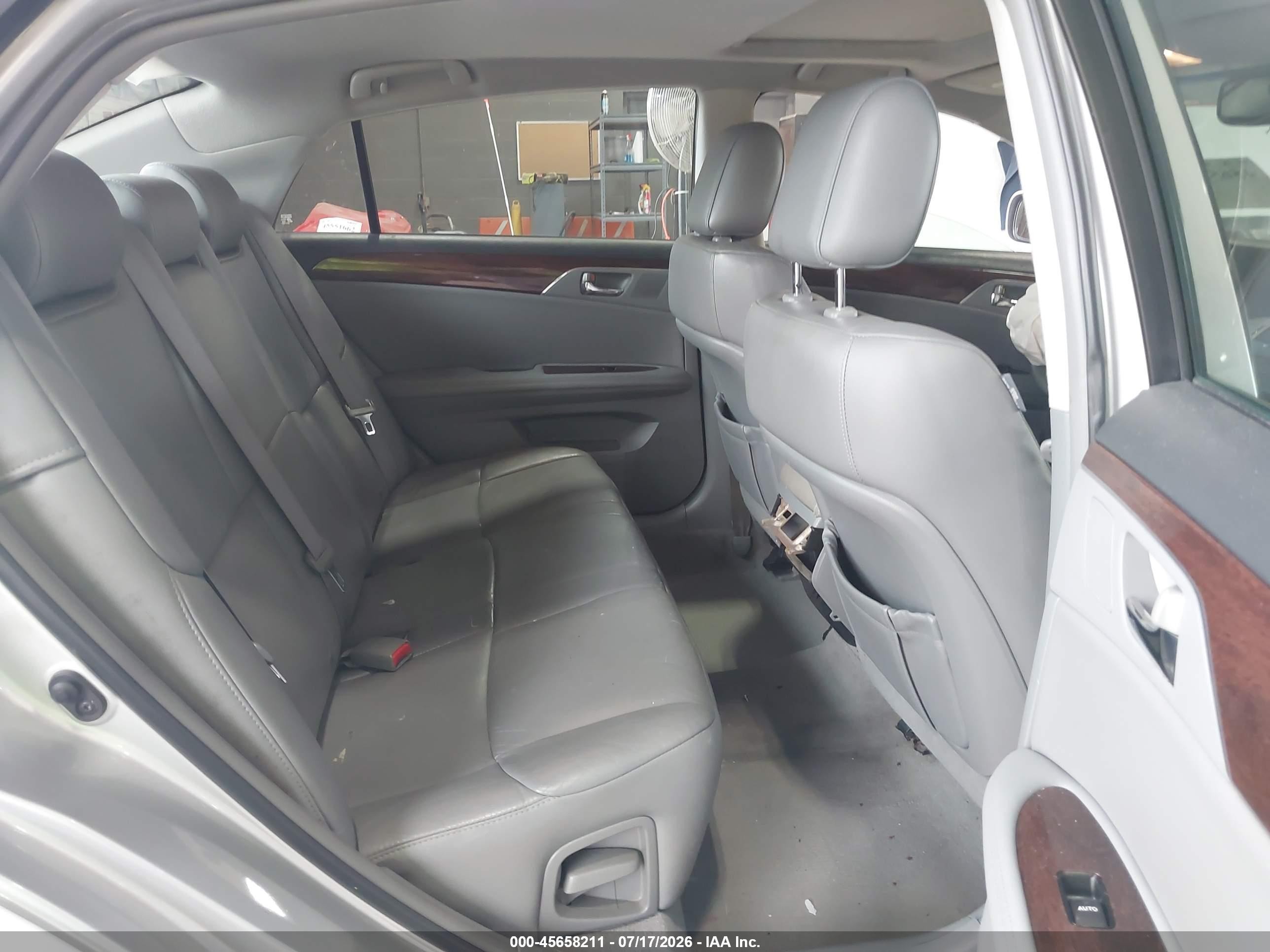 2010 Toyota Avalon Xls Серый vin: 4T1BK3DB4AU364413