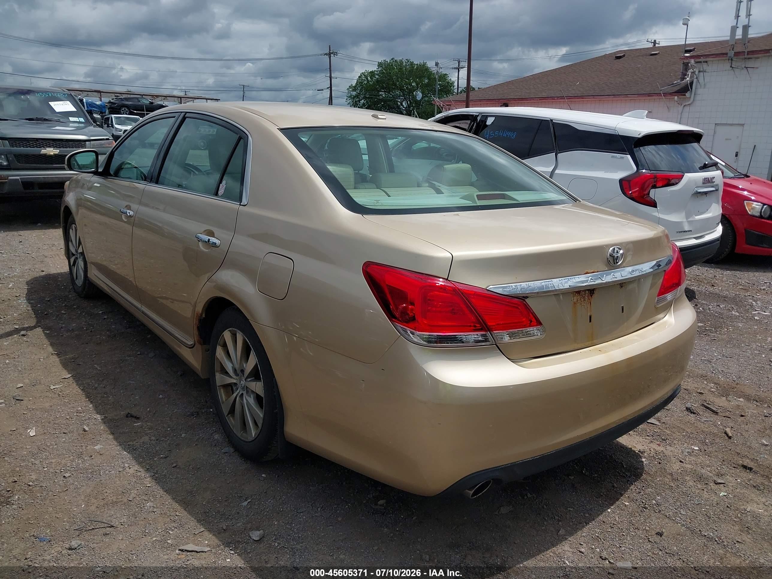2011 Toyota Avalon Limited Gold vin: 4T1BK3DB4BU398918