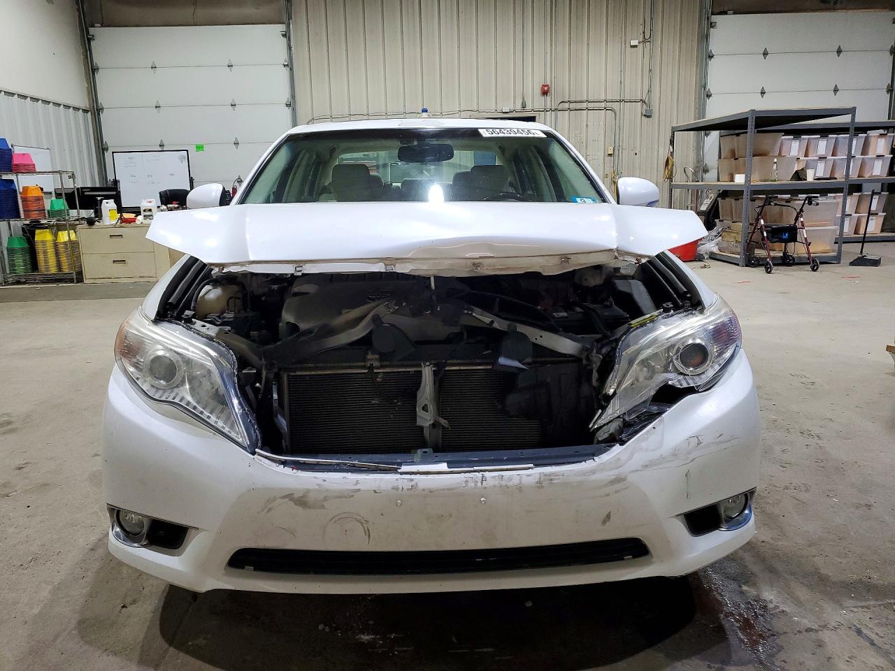 2011 Toyota Avalon Limited White vin: 4T1BK3DB4BU399745