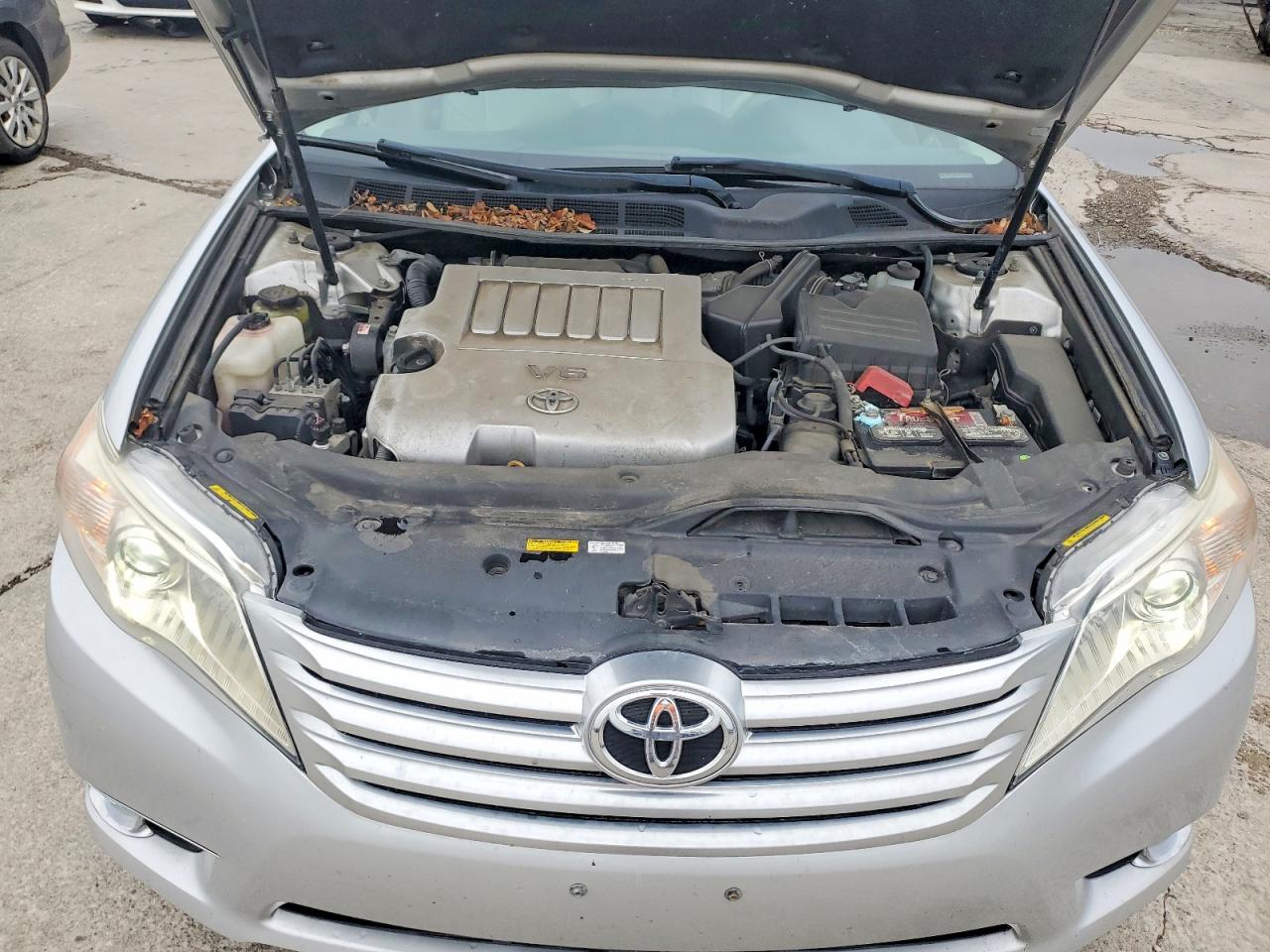2011 Toyota Avalon Limited Silver vin: 4T1BK3DB4BU403180