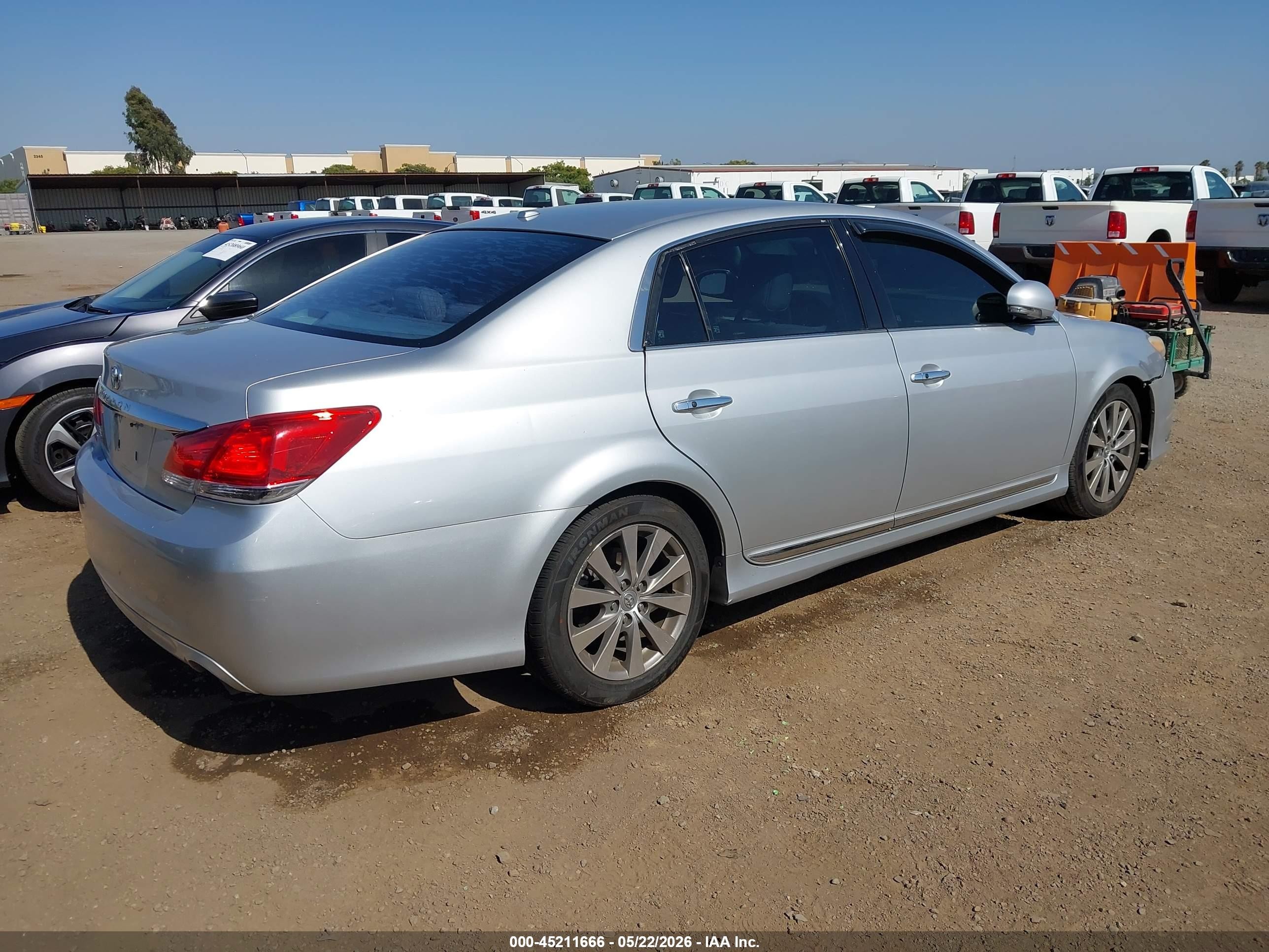 2011 Toyota Avalon Limited Silver vin: 4T1BK3DB4BU426412