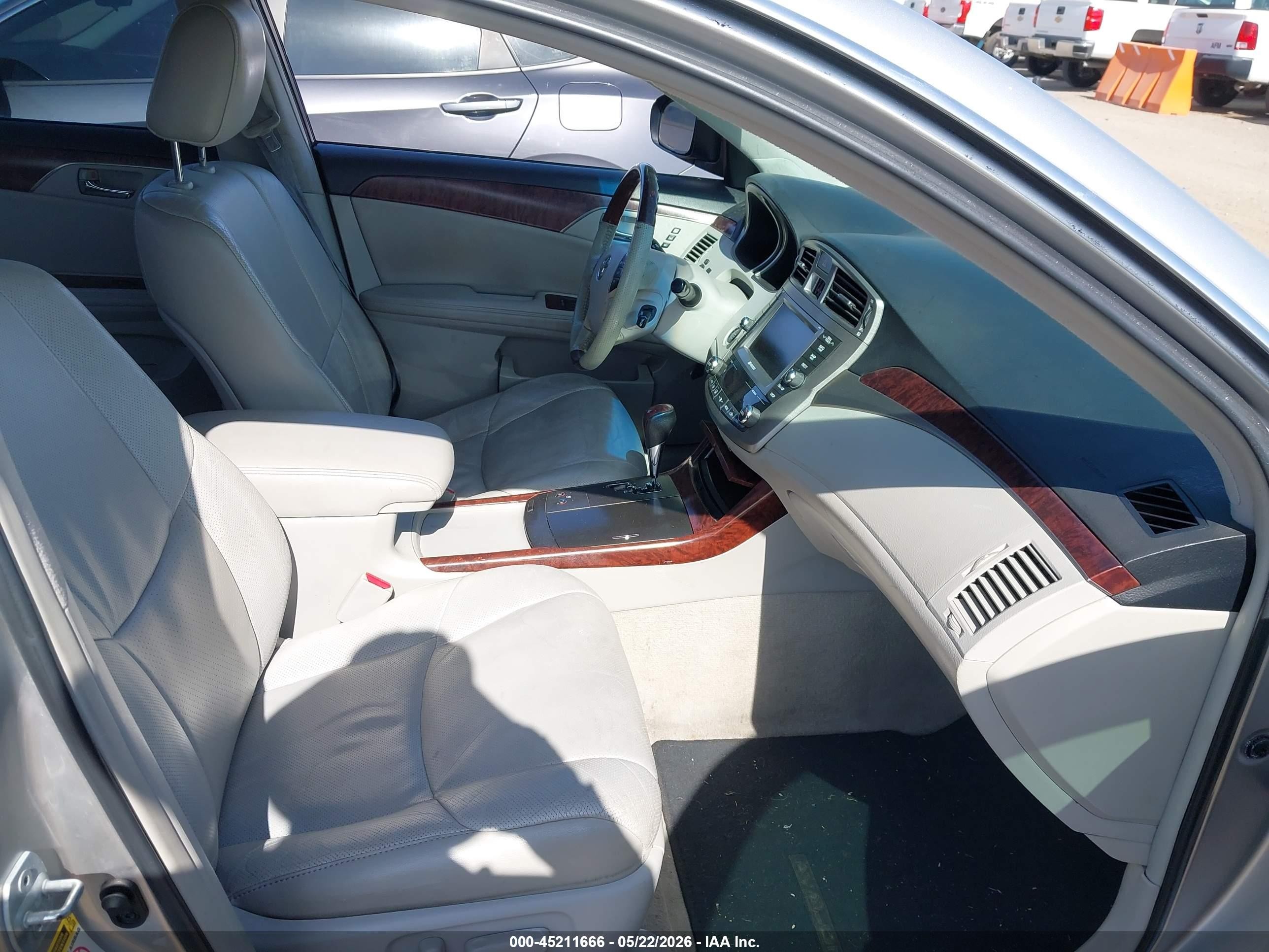 2011 Toyota Avalon Limited Silver vin: 4T1BK3DB4BU426412