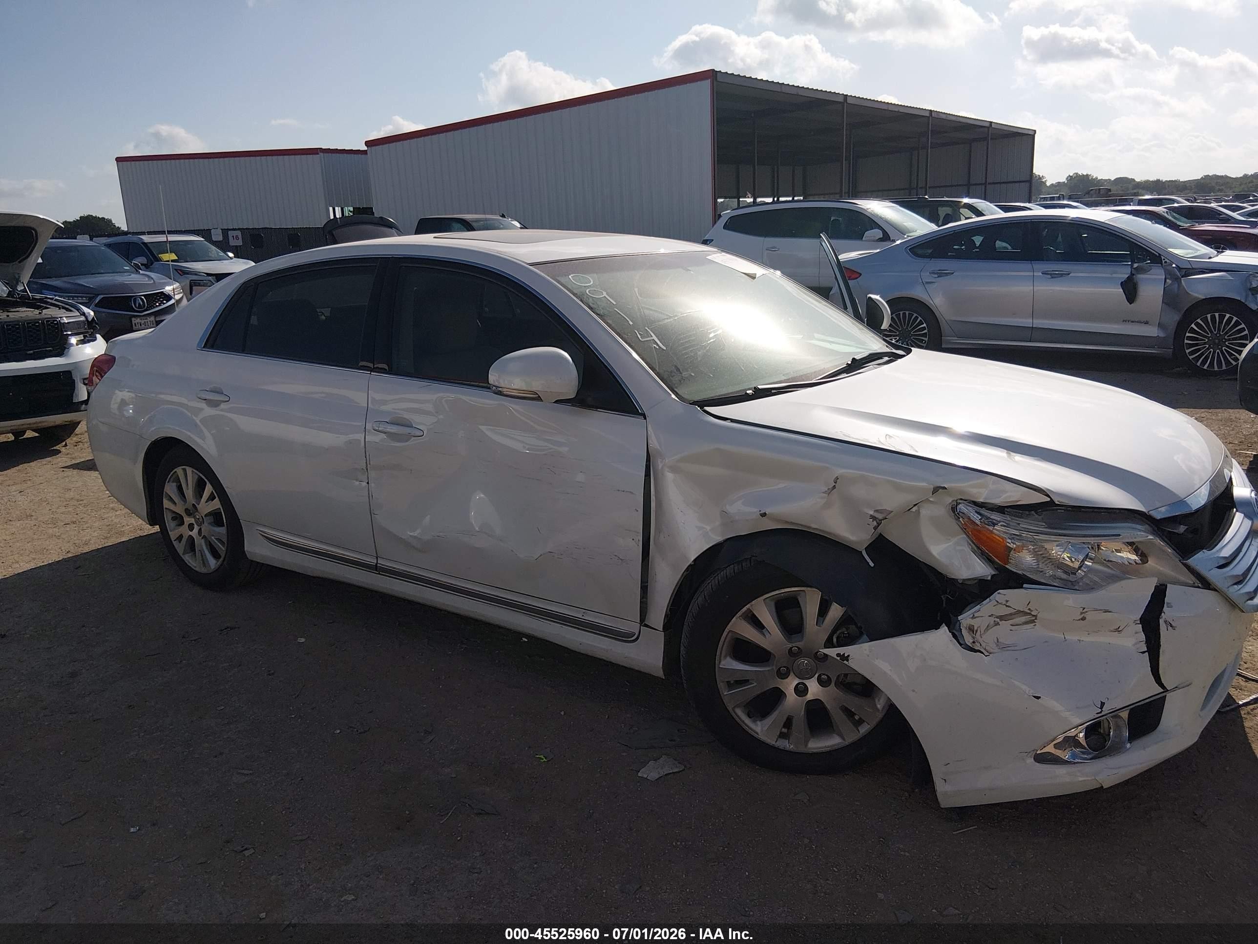 2011 Toyota Avalon   White vin: 4T1BK3DB4BU430914