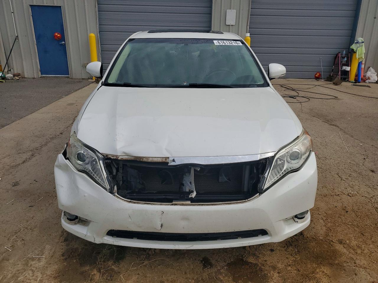 2011 Toyota Avalon Limited White vin: 4T1BK3DB4BU436714