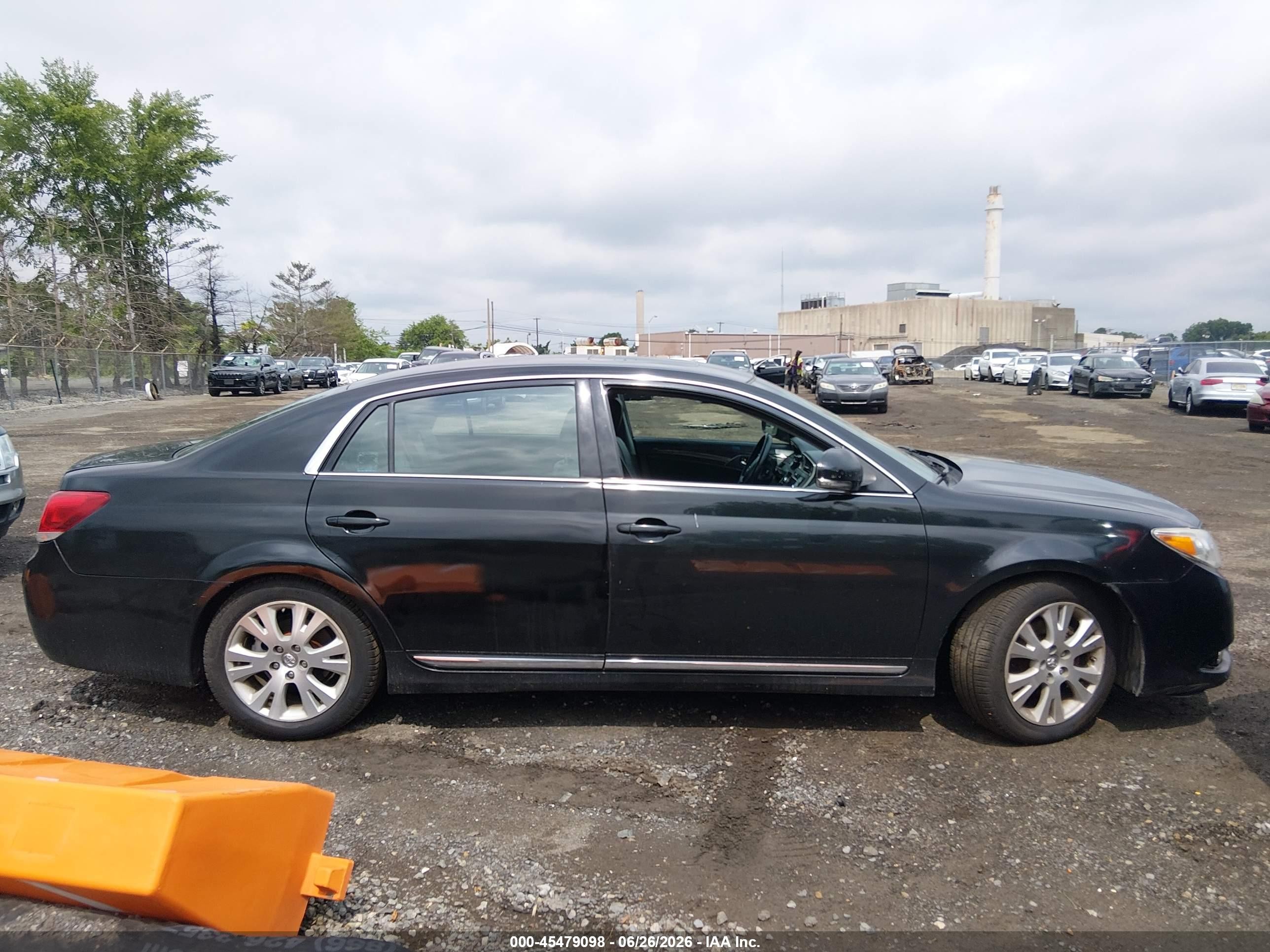 2012 Toyota Avalon   Black vin: 4T1BK3DB4CU450632