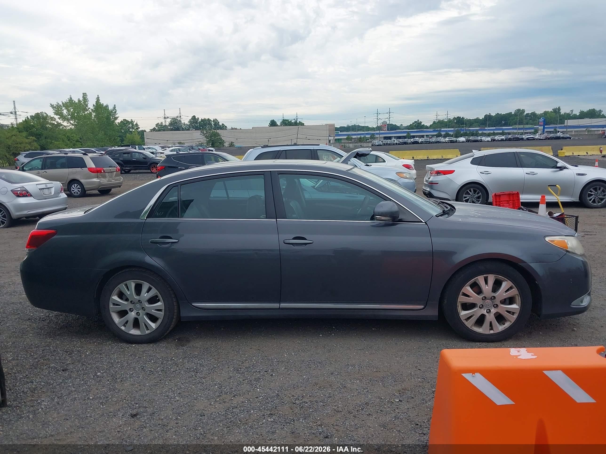2012 Toyota Avalon   Gray vin: 4T1BK3DB4CU453319