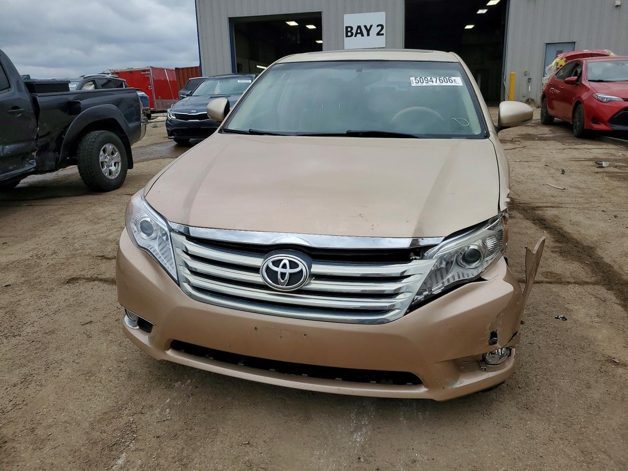 2012 Toyota Avalon Base Tan vin: 4T1BK3DB4CU454079