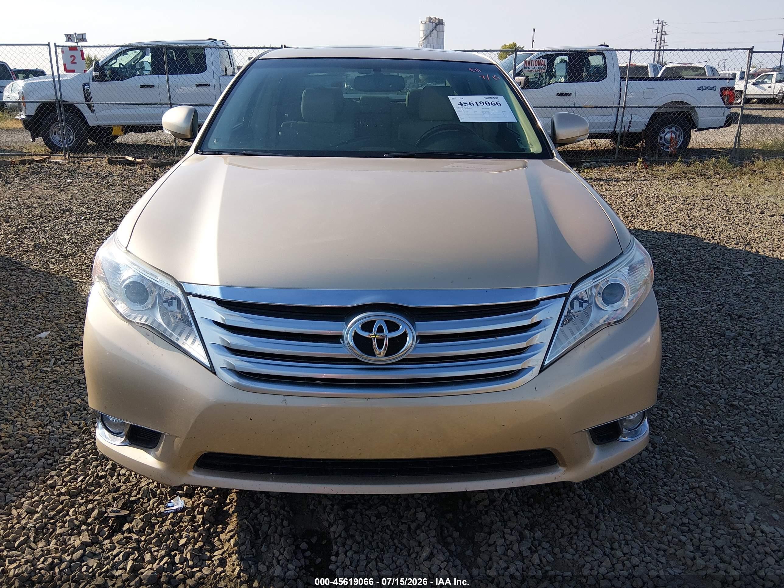 2012 Toyota Avalon Limited Gold vin: 4T1BK3DB4CU459895