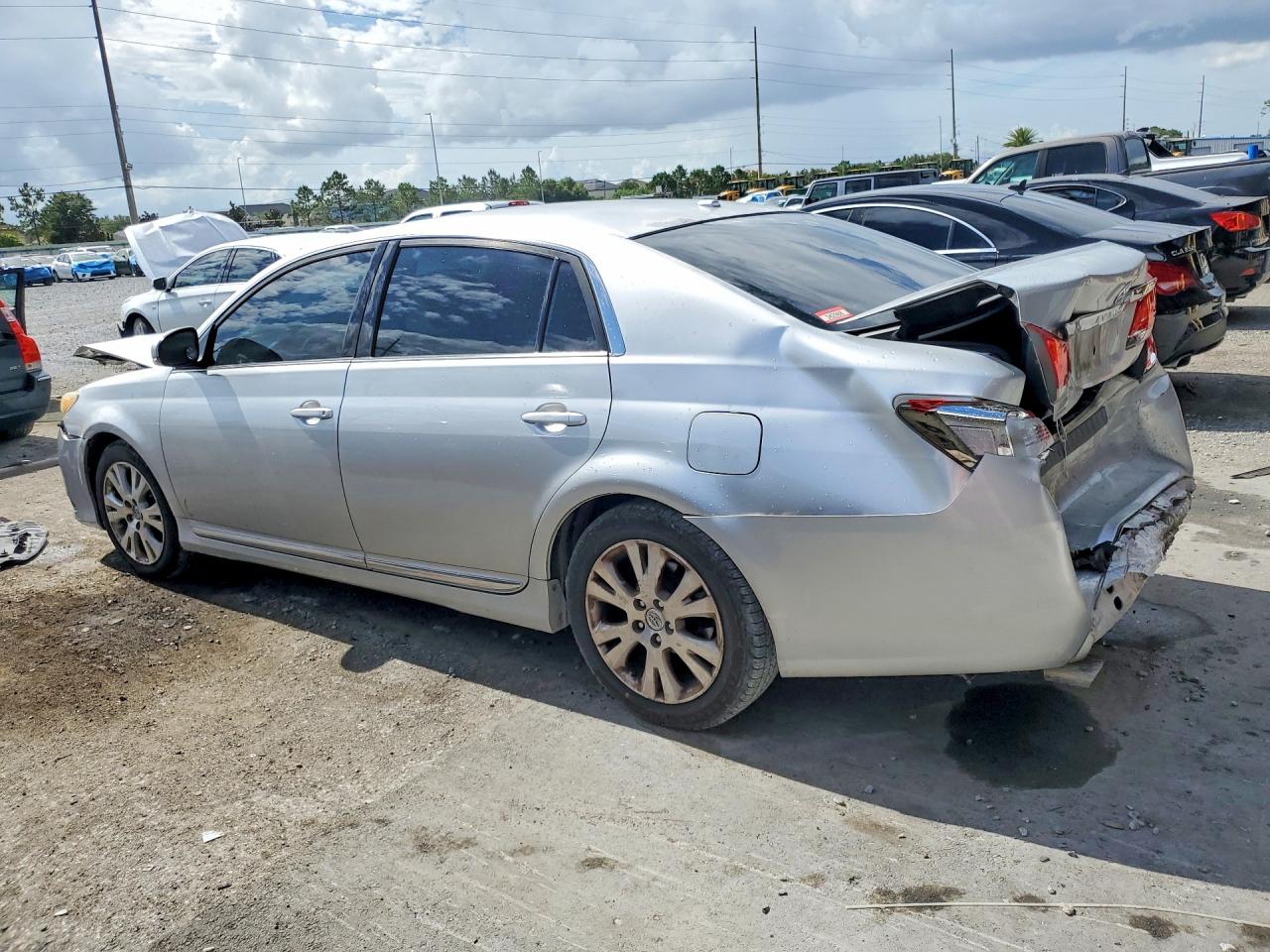 2012 Toyota Avalon Base Silver vin: 4T1BK3DB4CU467544