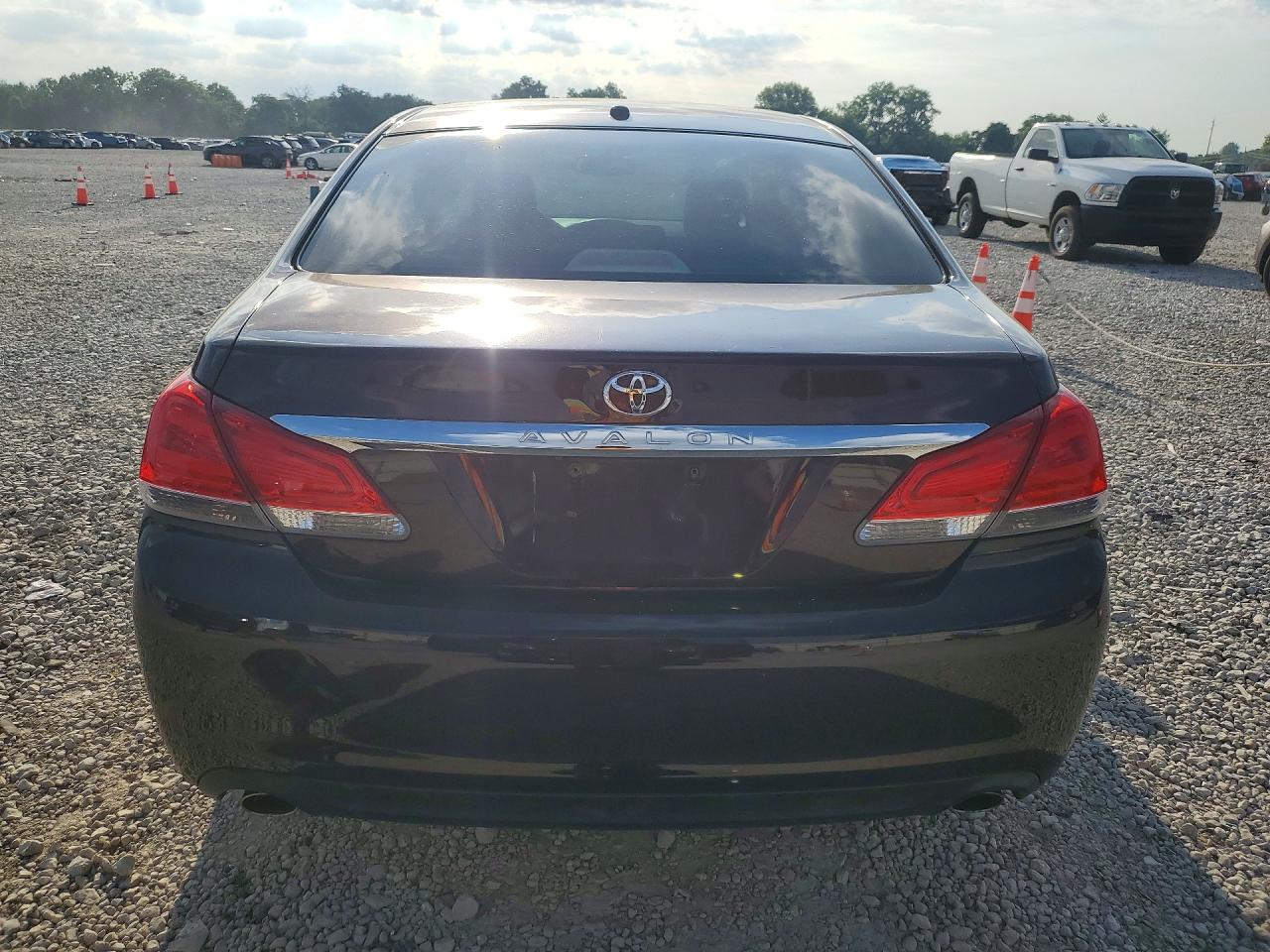 2012 Toyota Avalon Limited Maroon vin: 4T1BK3DB4CU473165