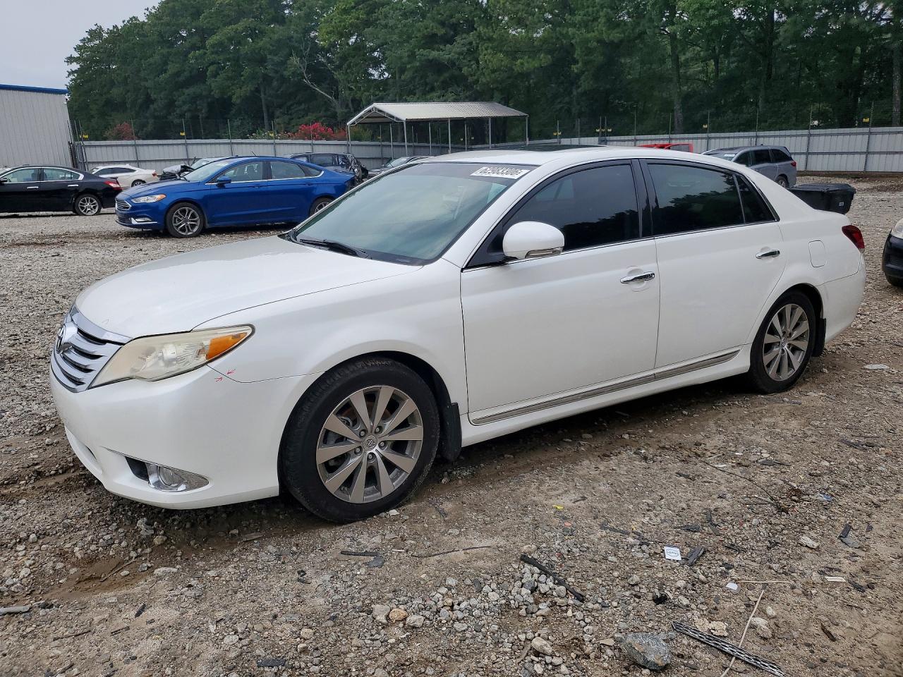 2011 Toyota Avalon Limited White vin: 4T1BK3DB5BU407402