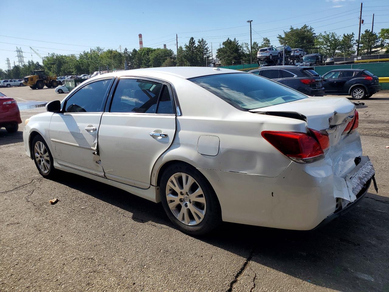 2011 Toyota Avalon Base White vin: 4T1BK3DB5BU410428