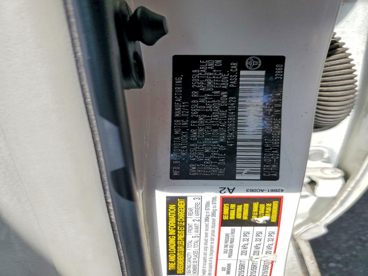 2011 Toyota Avalon Base White vin: 4T1BK3DB5BU410428