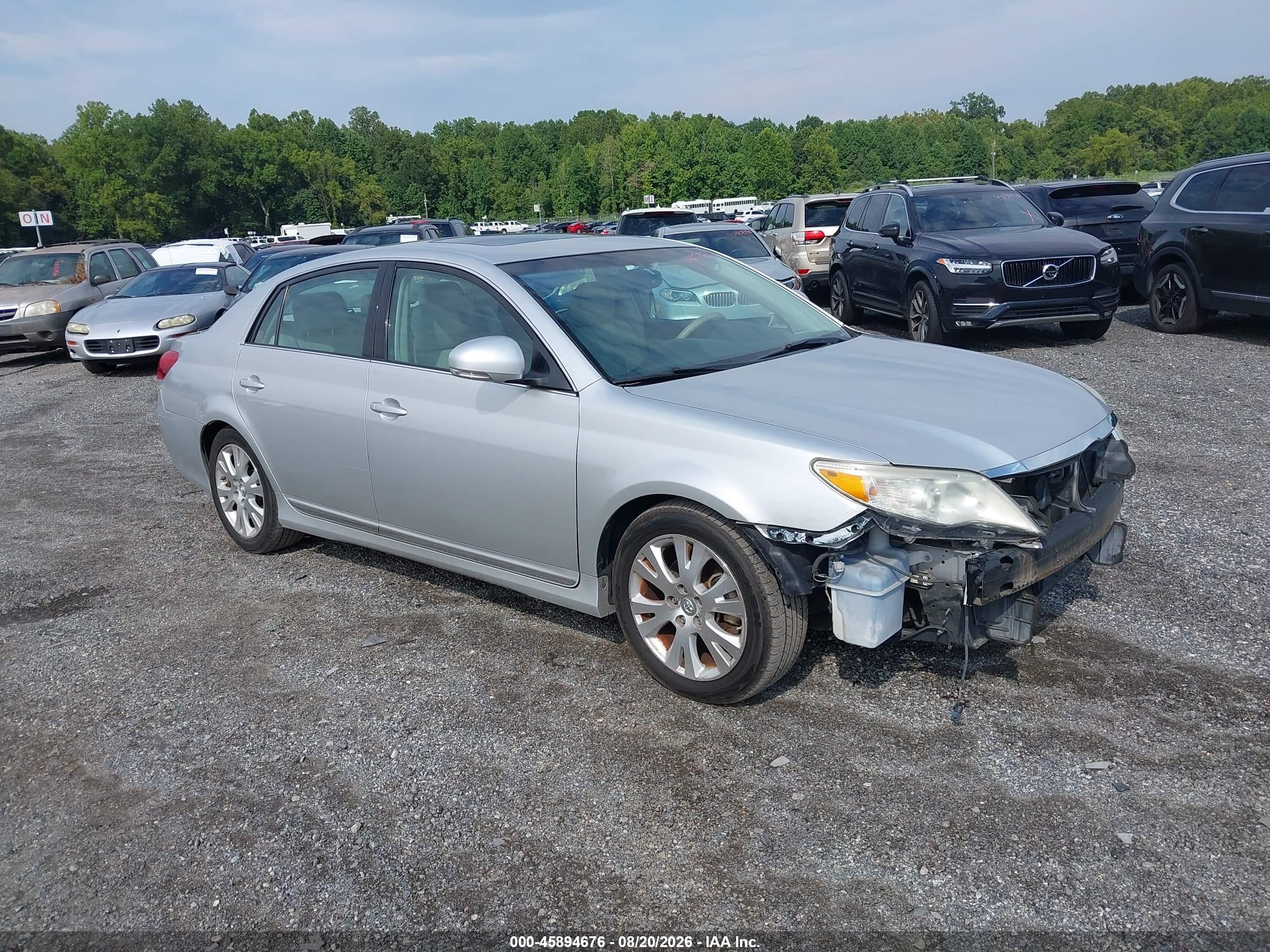 2011 Toyota Avalon   Red vin: 4T1BK3DB5BU410798
