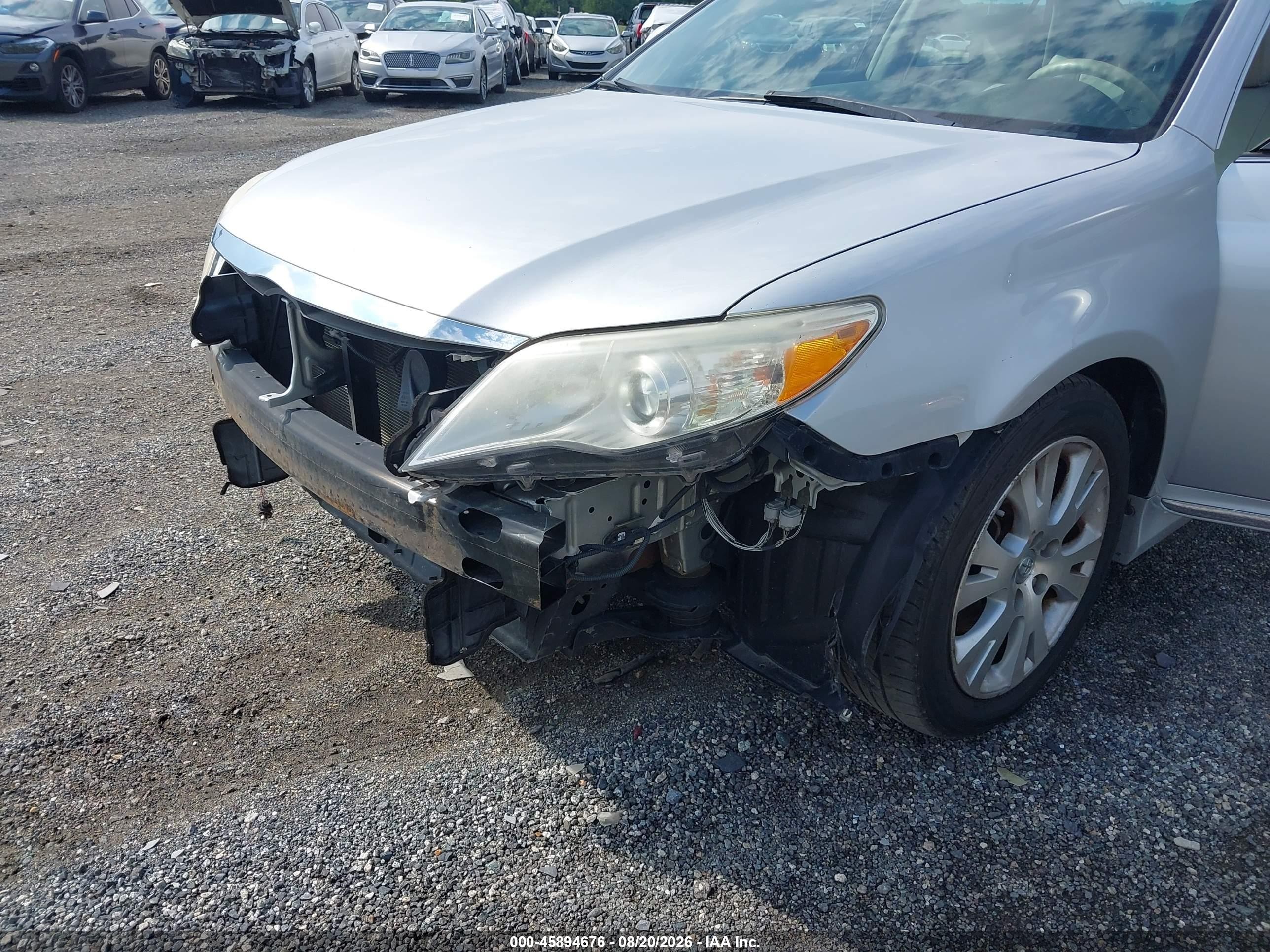 2011 Toyota Avalon   Красный vin: 4T1BK3DB5BU410798