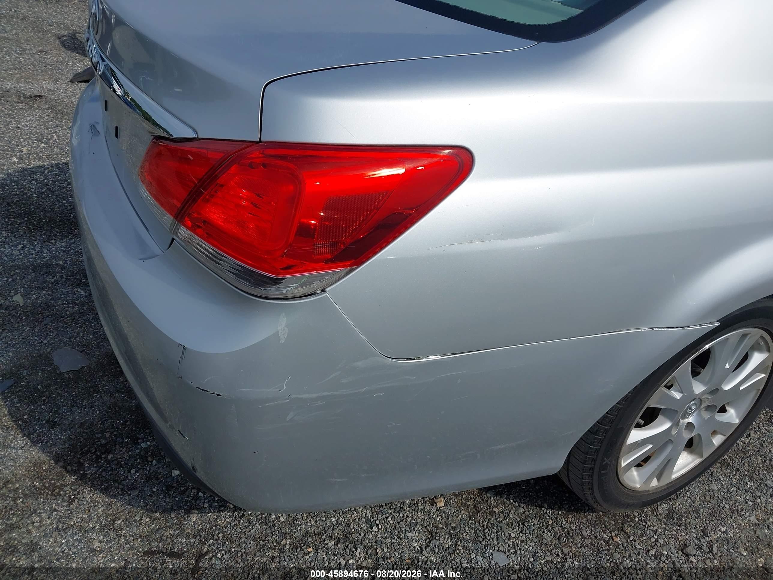 2011 Toyota Avalon   Красный vin: 4T1BK3DB5BU410798