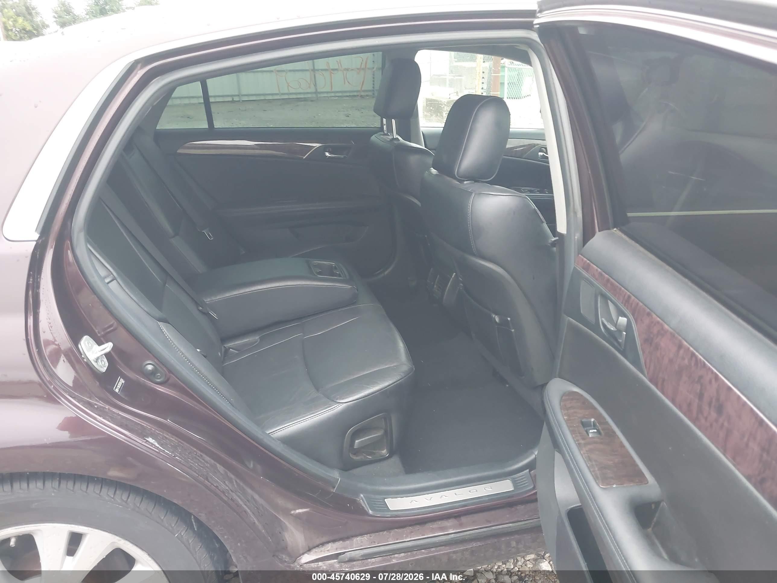 2011 Toyota Avalon   Maroon vin: 4T1BK3DB5BU430565
