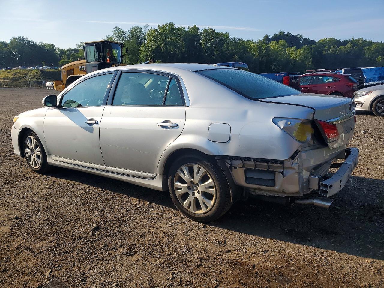 2011 Toyota Avalon Base Silver vin: 4T1BK3DB5BU430940
