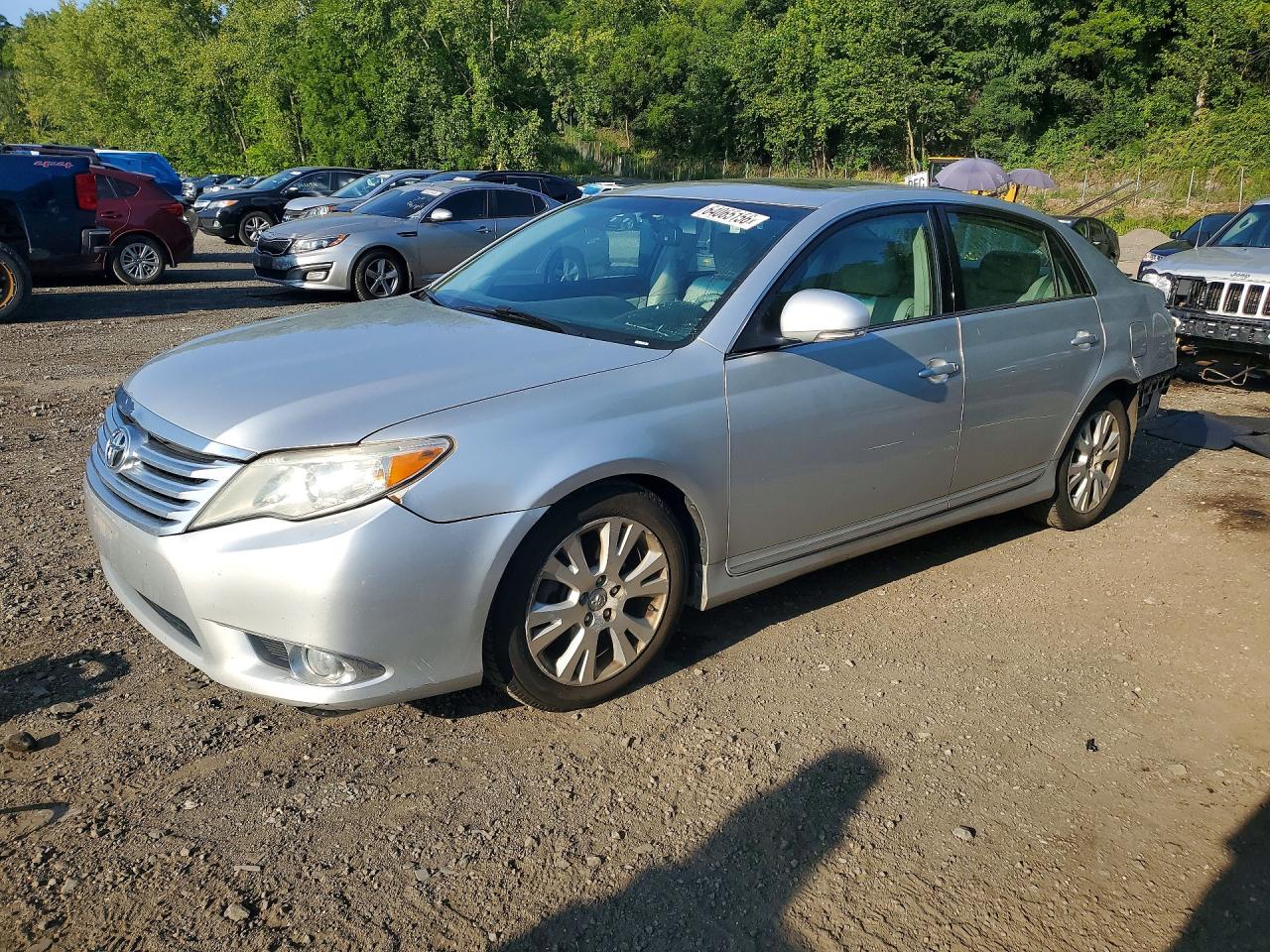 2011 Toyota Avalon Base Серебряный vin: 4T1BK3DB5BU430940