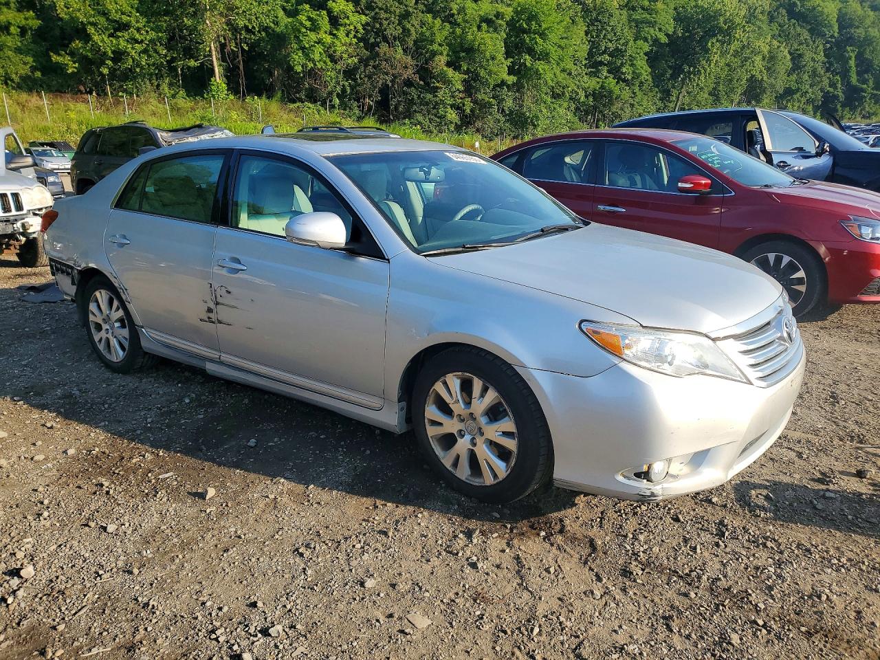 2011 Toyota Avalon Base Silver vin: 4T1BK3DB5BU430940