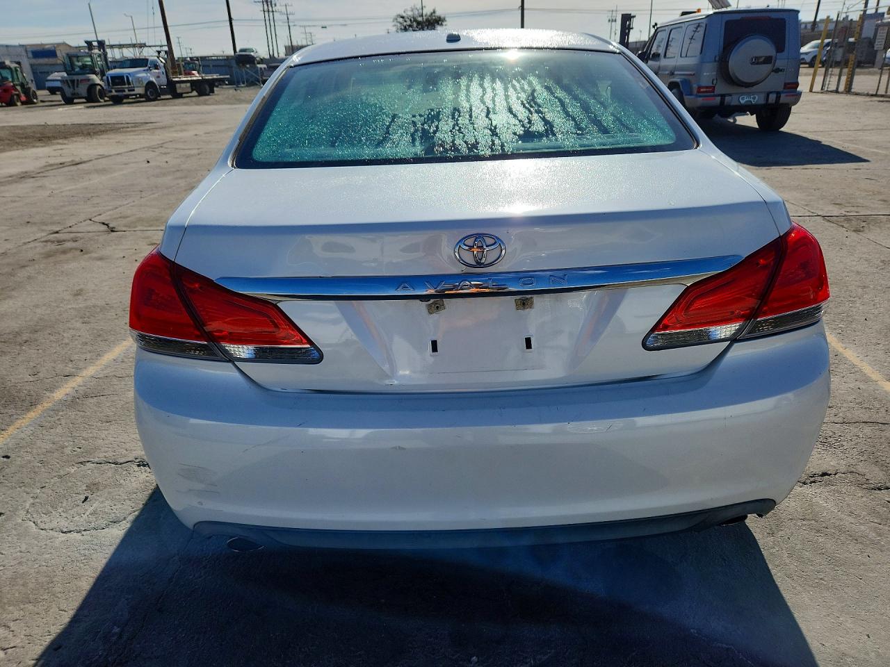 2011 Toyota Avalon Limited White vin: 4T1BK3DB5BU433398