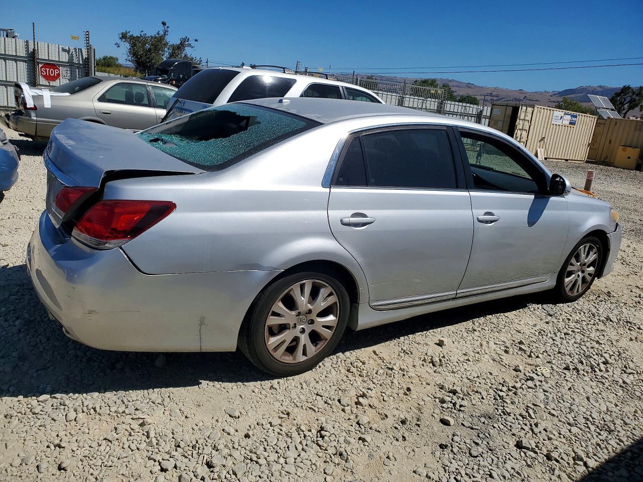 2012 Toyota Avalon Base Silver vin: 4T1BK3DB5CU444774