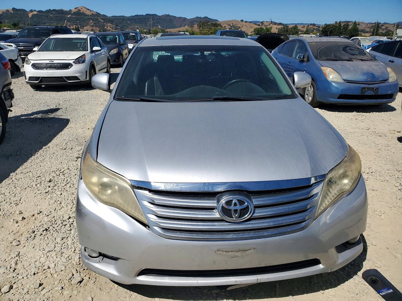 2012 Toyota Avalon Base Silver vin: 4T1BK3DB5CU444774