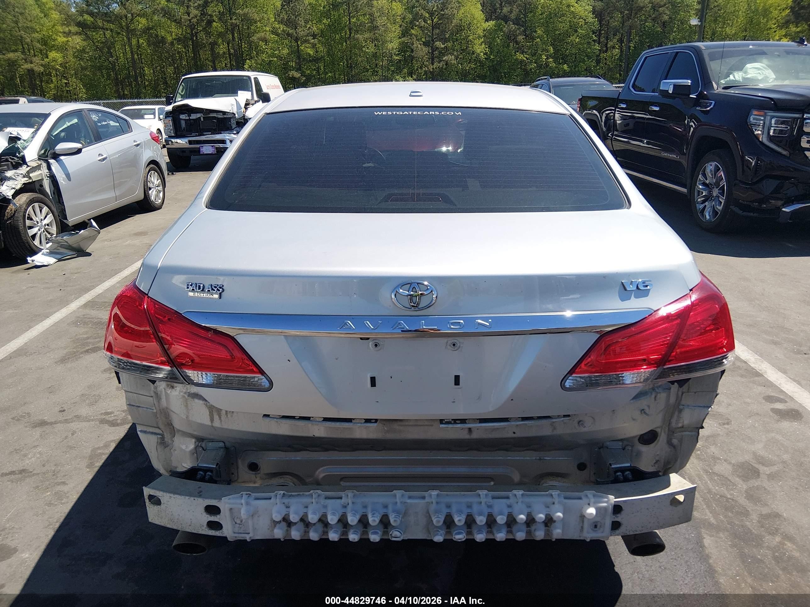 2012 Toyota Avalon   Серебряный vin: 4T1BK3DB5CU451000