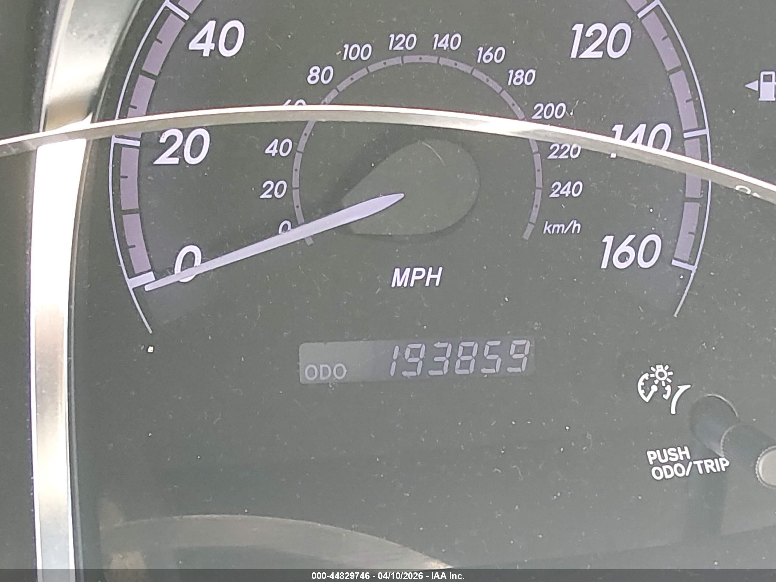 2012 Toyota Avalon   Серебряный vin: 4T1BK3DB5CU451000