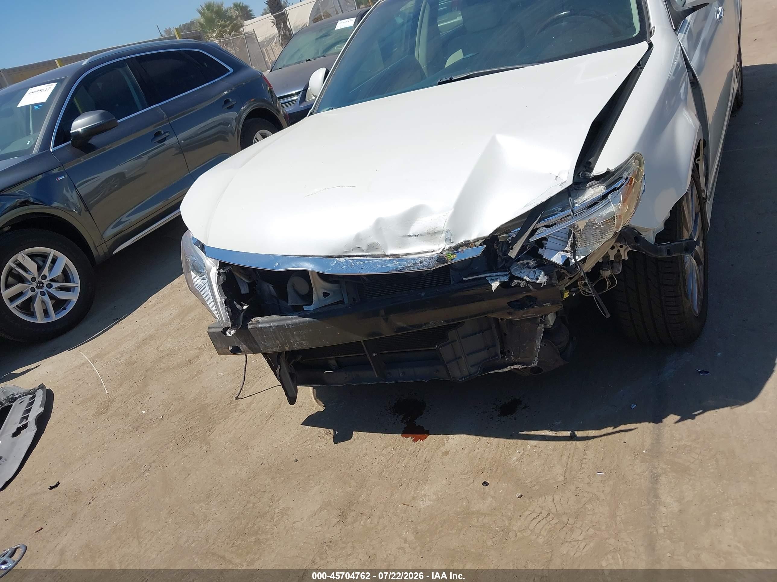 2012 Toyota Avalon Limited White vin: 4T1BK3DB5CU460070