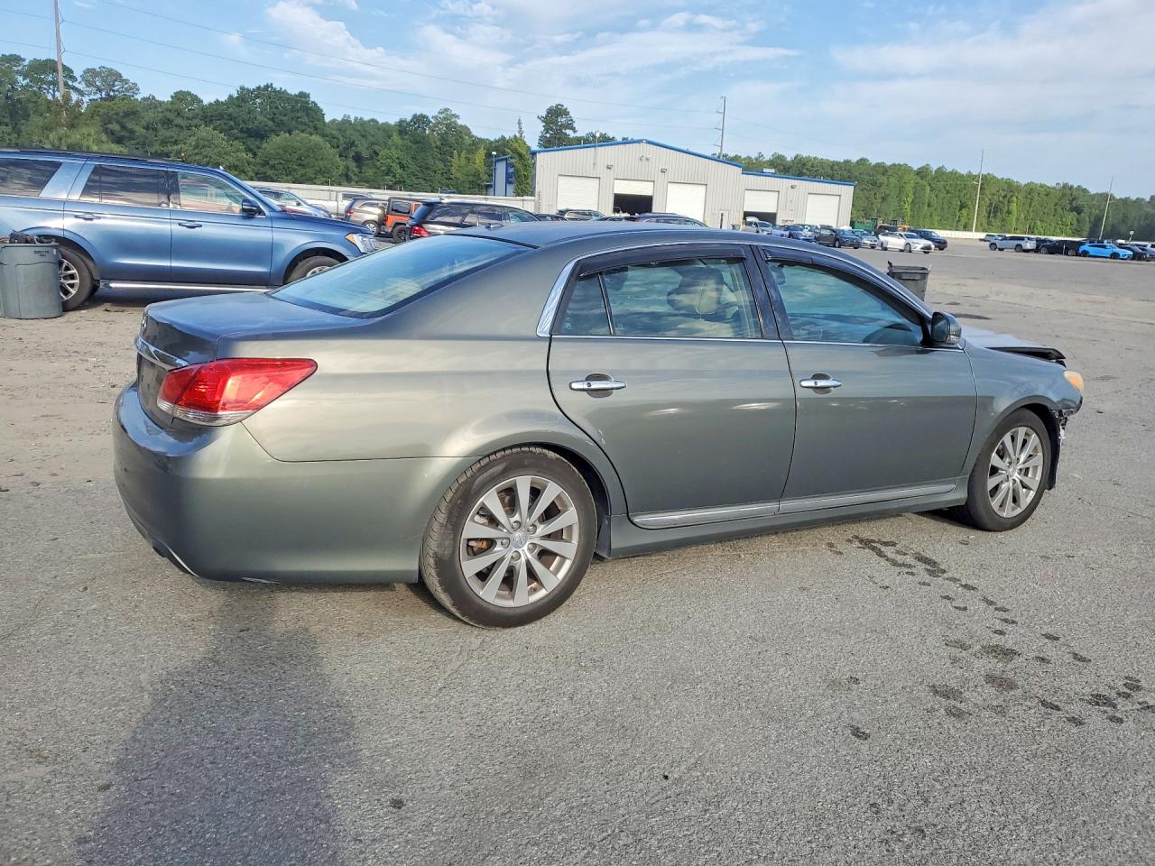 2012 Toyota Avalon Limited Gray vin: 4T1BK3DB5CU460456