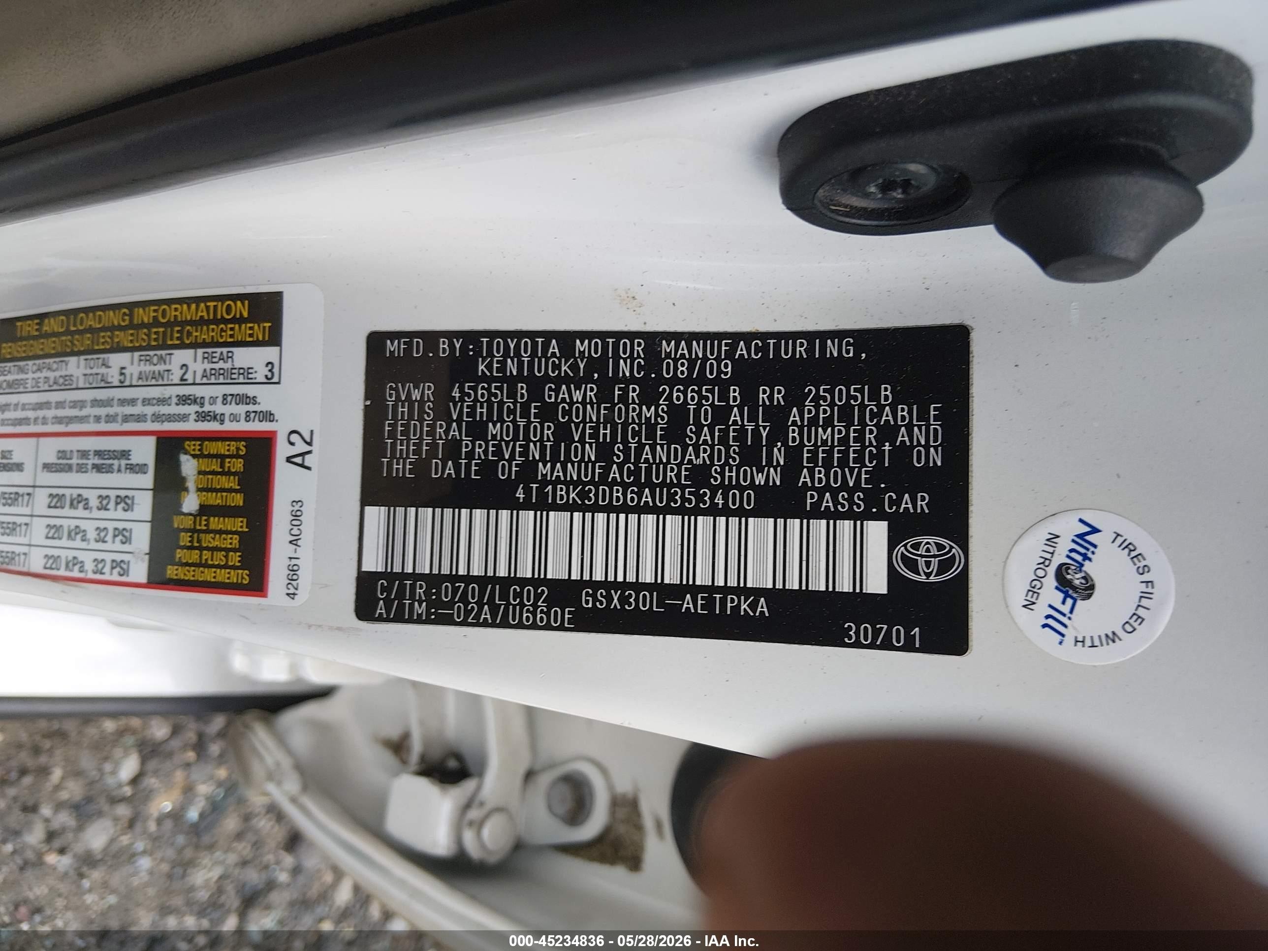 2010 Toyota Avalon Limited White vin: 4T1BK3DB6AU353400