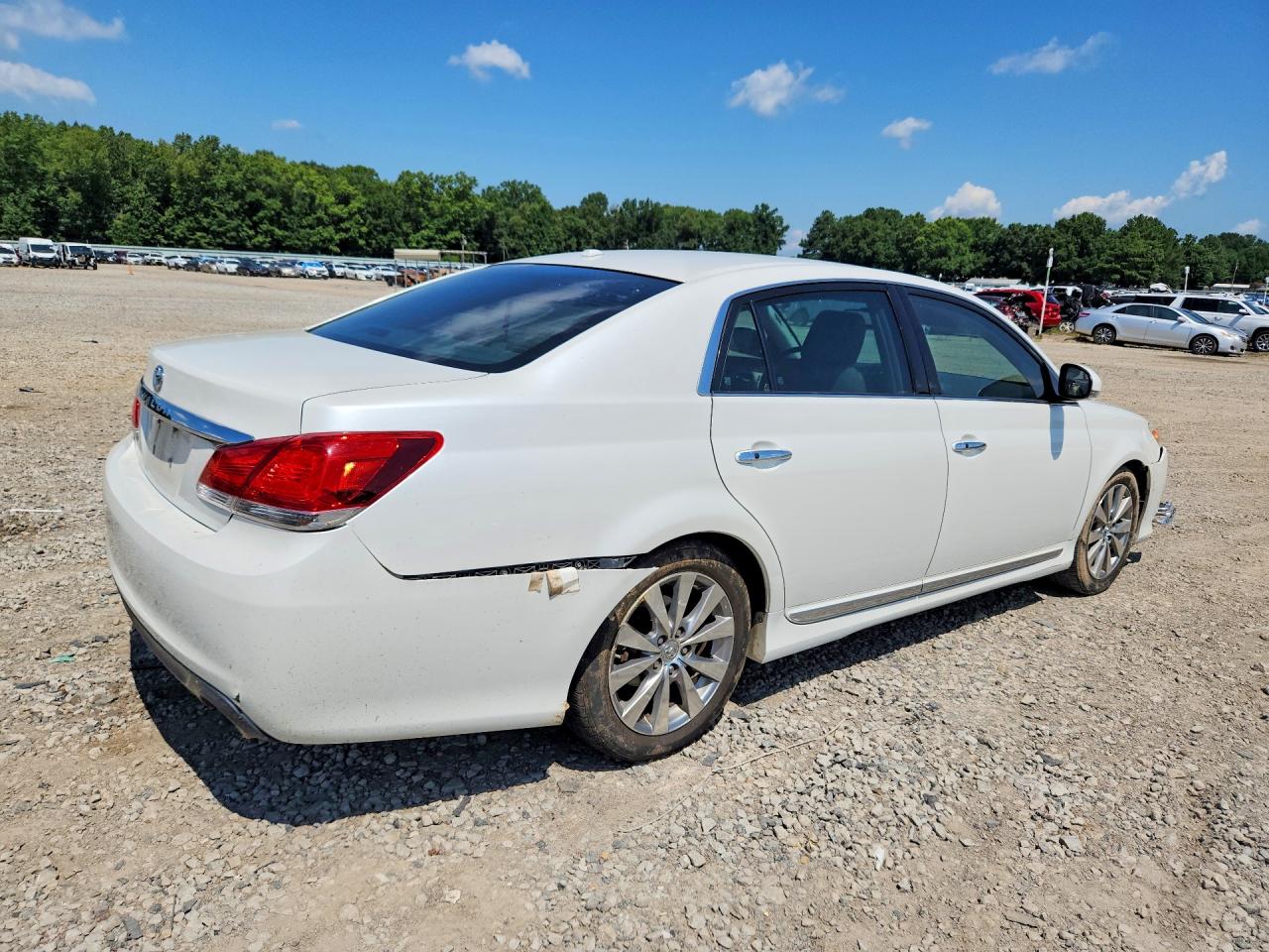 2011 Toyota Avalon Limited White vin: 4T1BK3DB6BU371039