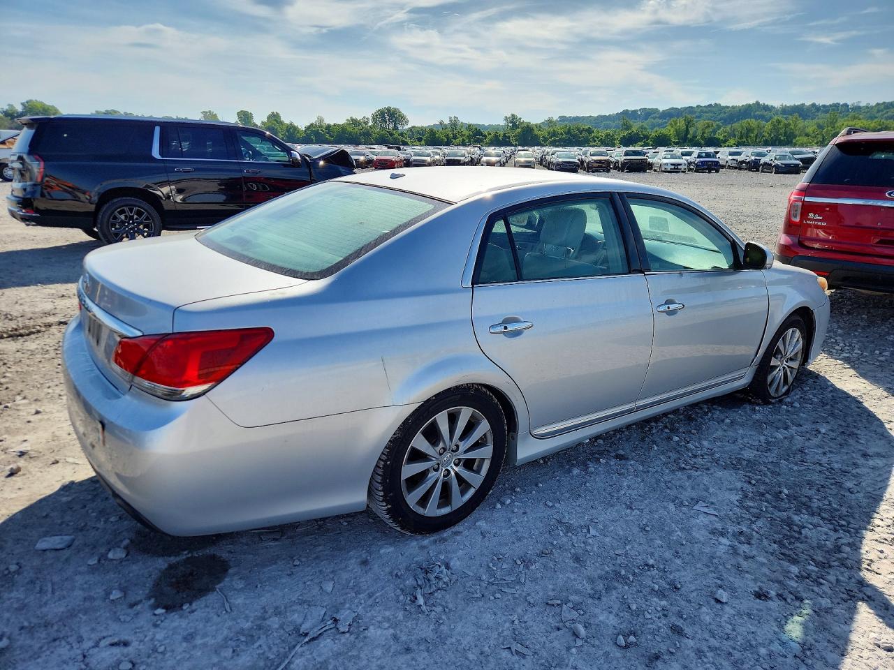 2011 Toyota Avalon Limited Silver vin: 4T1BK3DB6BU379576