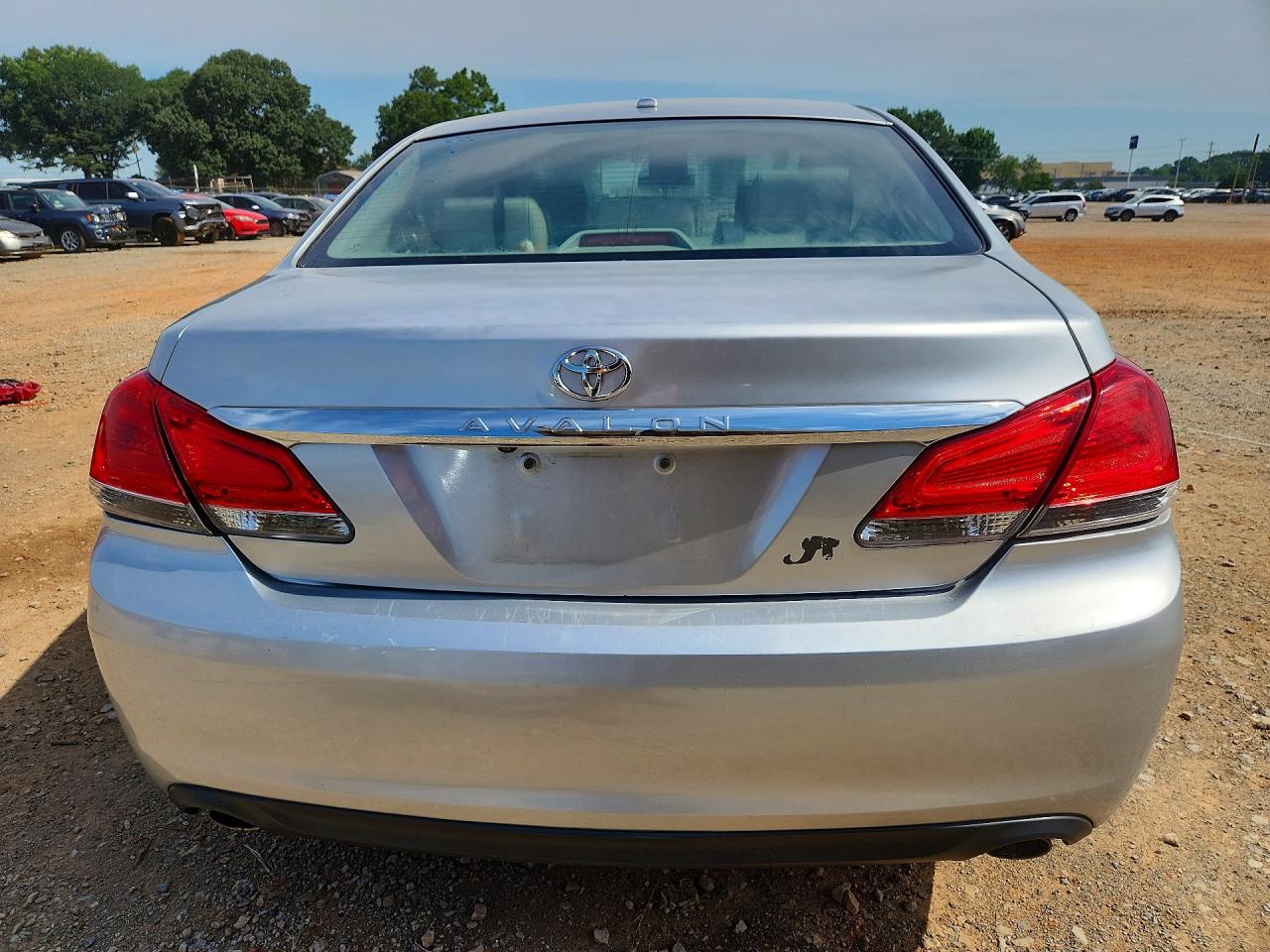 2011 Toyota Avalon Base Silver vin: 4T1BK3DB6BU381246