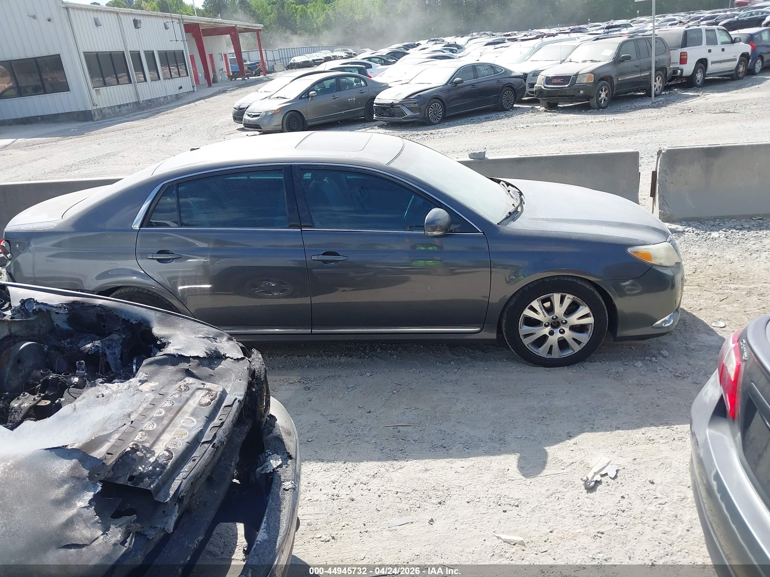 2011 Toyota Avalon   Черный vin: 4T1BK3DB6BU381375