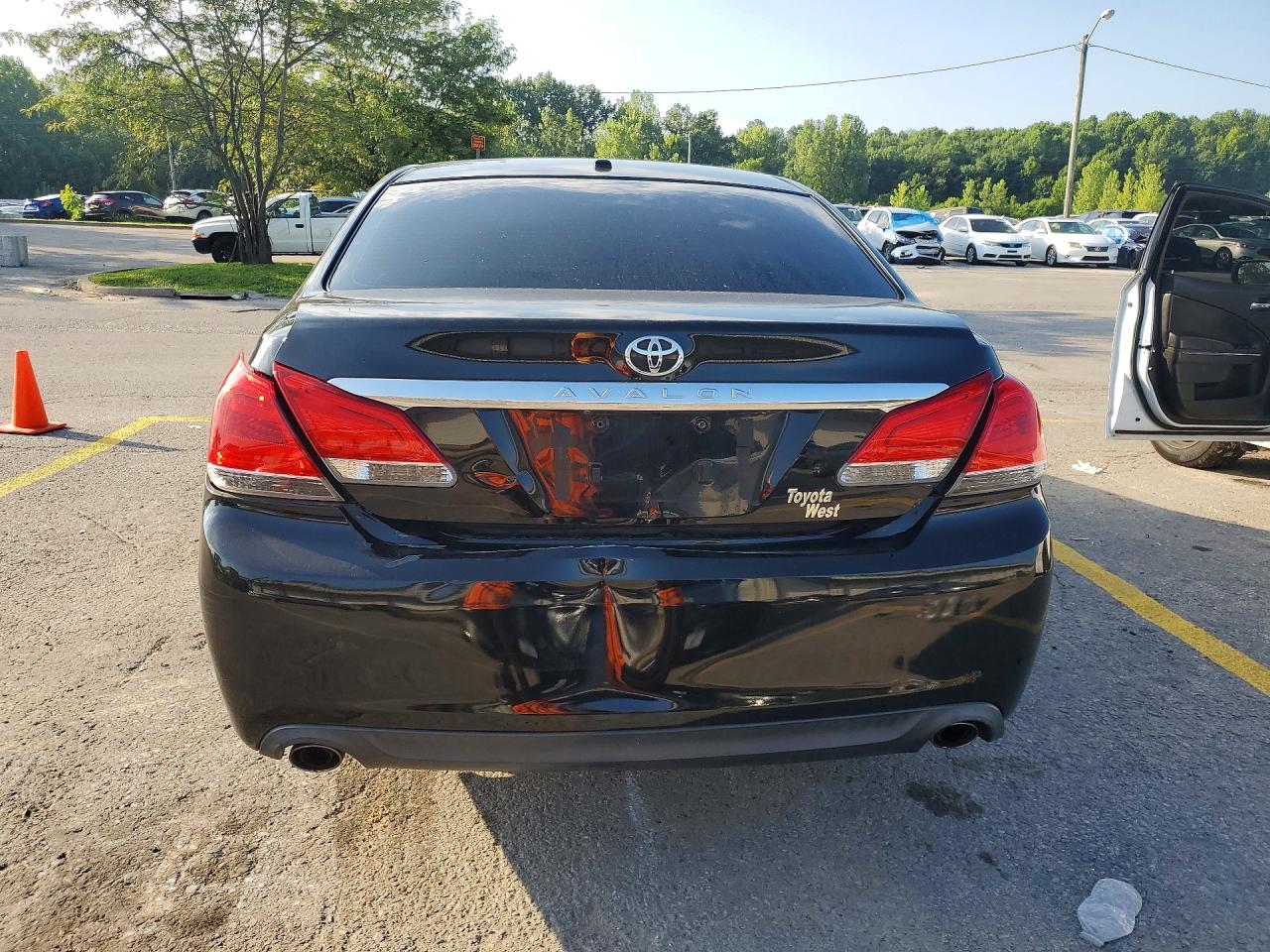 2011 Toyota Avalon Limited Black vin: 4T1BK3DB6BU402841