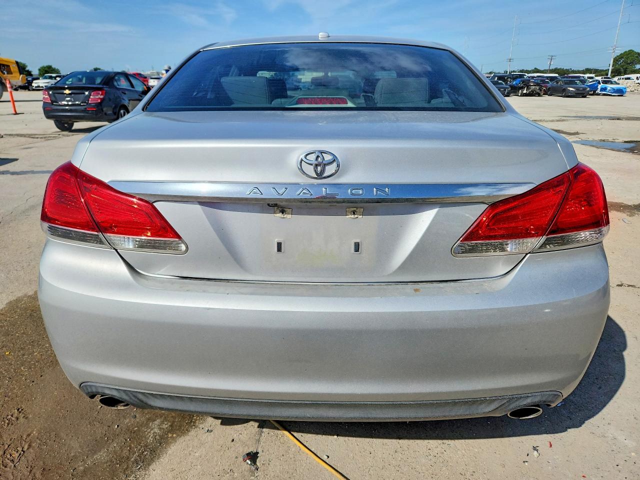 2011 Toyota Avalon Base Silver vin: 4T1BK3DB6BU426699