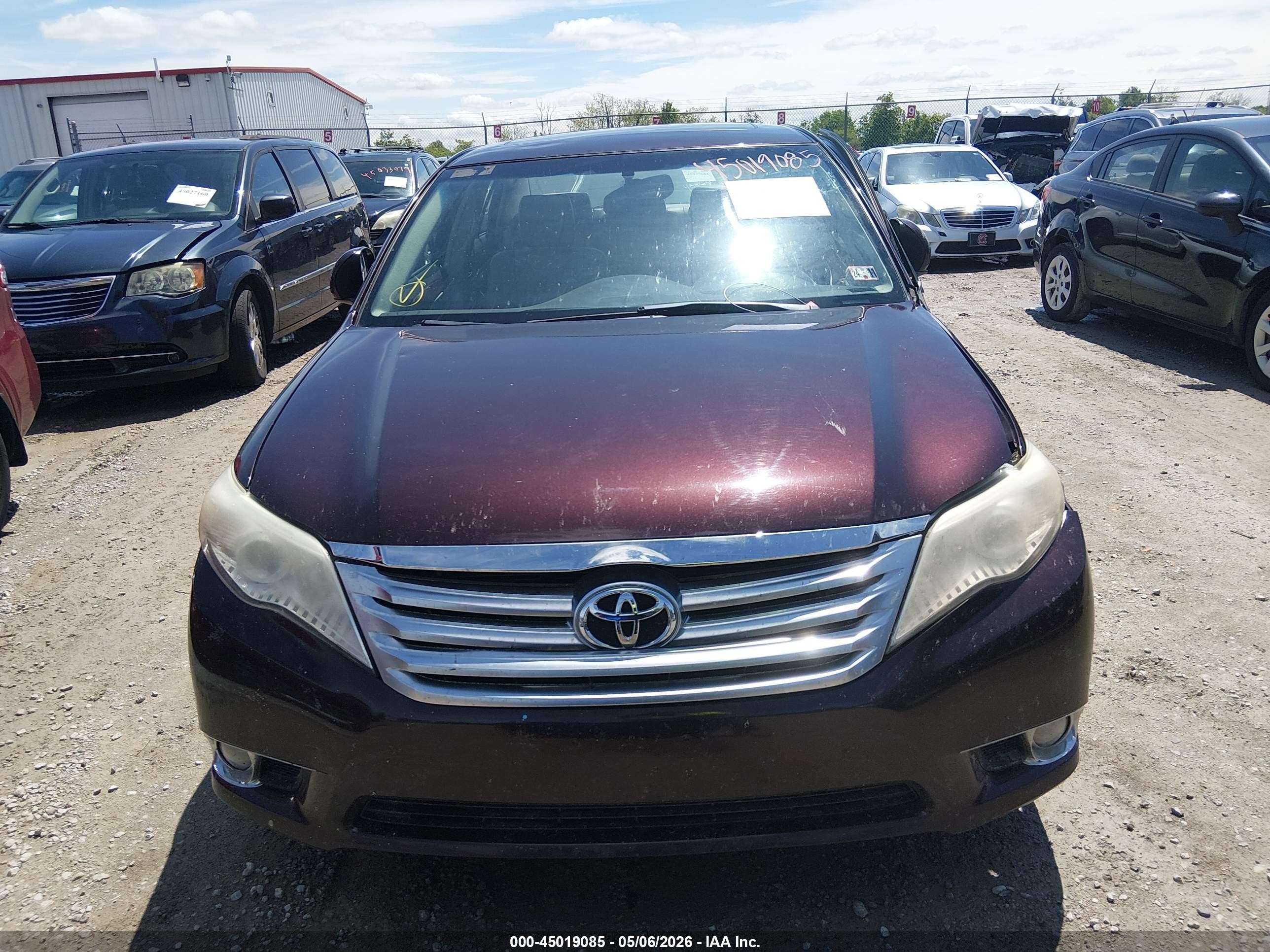 2011 Toyota Avalon   Maroon vin: 4T1BK3DB6BU431529