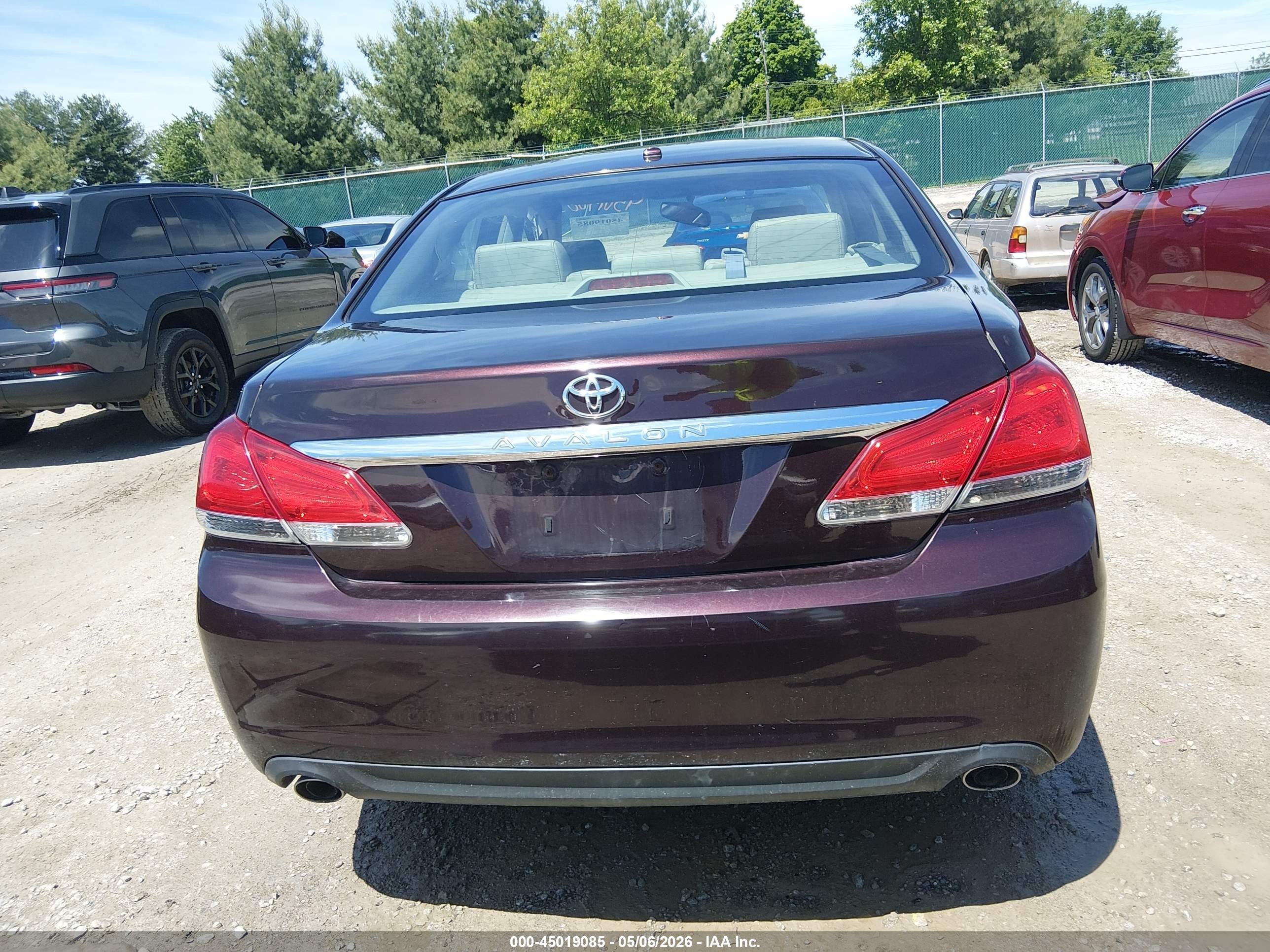 2011 Toyota Avalon   Maroon vin: 4T1BK3DB6BU431529