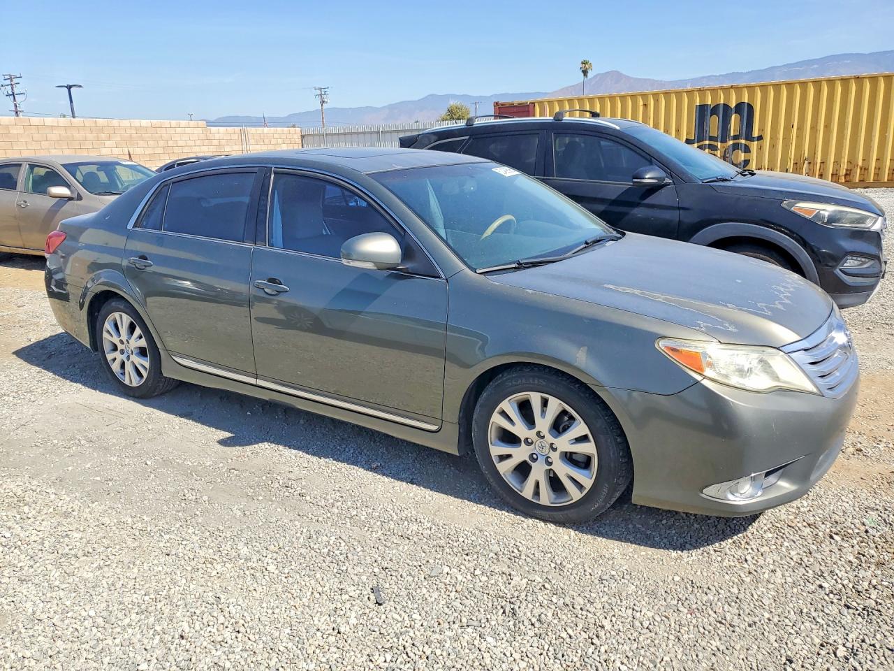 2011 Toyota Avalon Base Green vin: 4T1BK3DB6BU435189
