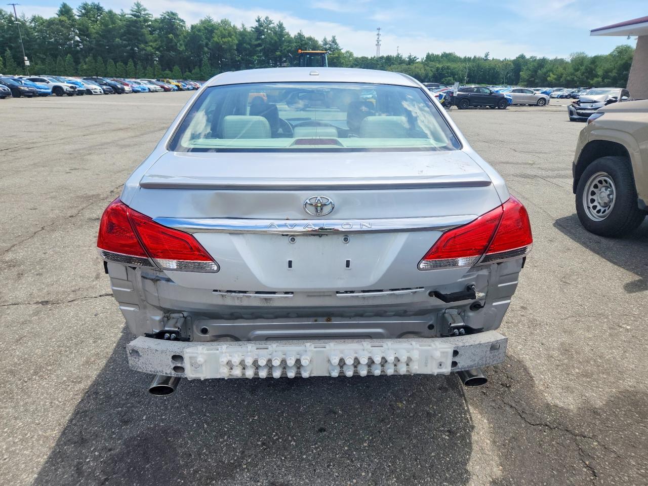 2012 Toyota Avalon Limited Silver vin: 4T1BK3DB6CU442449