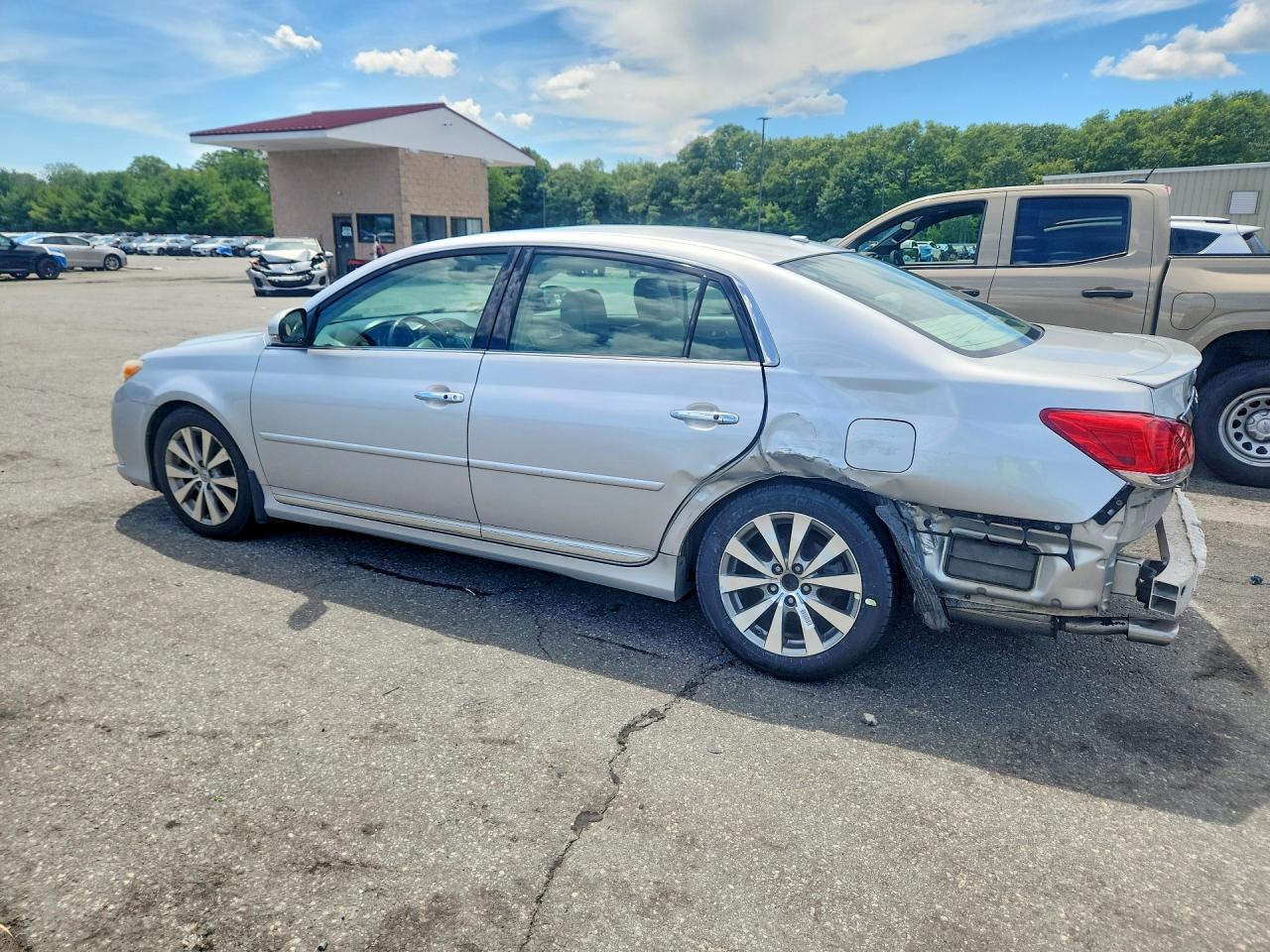 2012 Toyota Avalon Limited Silver vin: 4T1BK3DB6CU442449